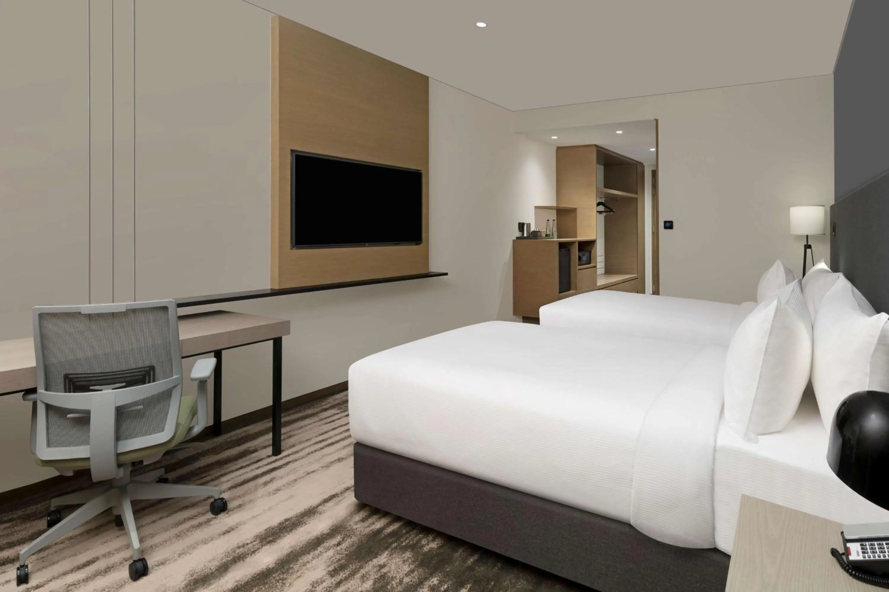 Coffee/tea facilities, Bed in Hilton Garden Inn Bengaluru Embassy Manyata Business Park