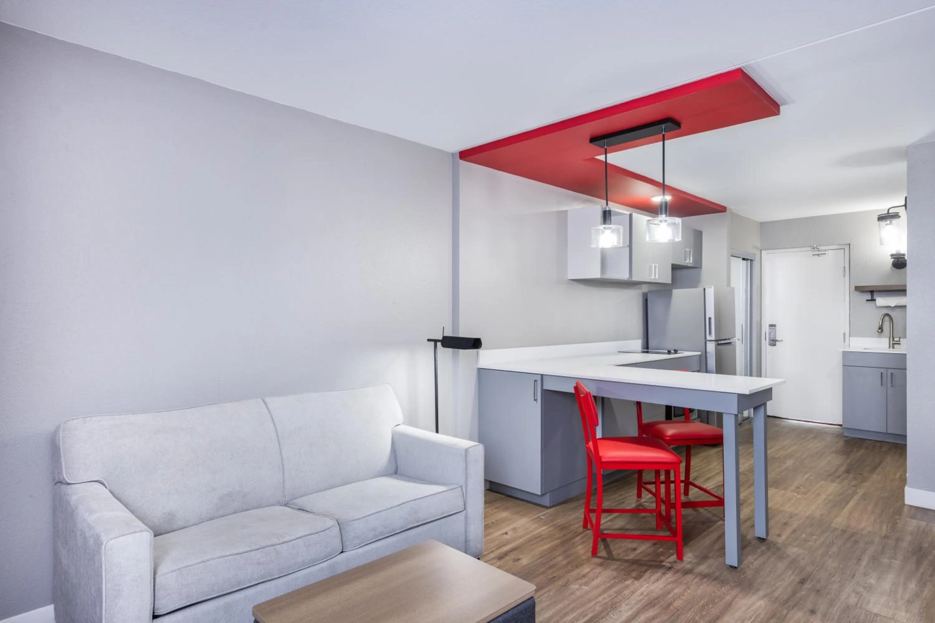 Kitchen or kitchenette in Hawthorn Extended Stay by Wyndham Wichita Airport