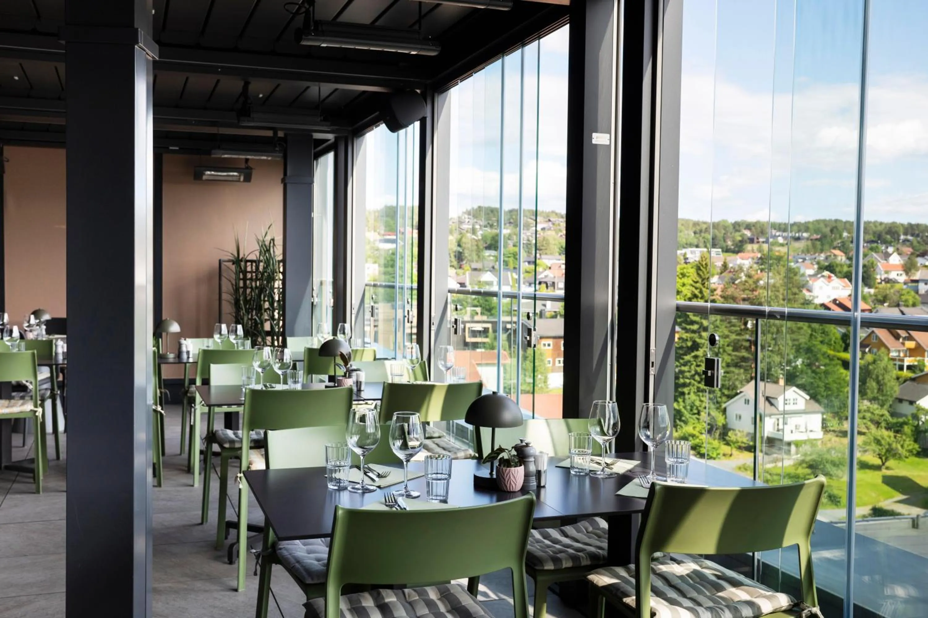 Balcony/Terrace in Home Hotel 1624