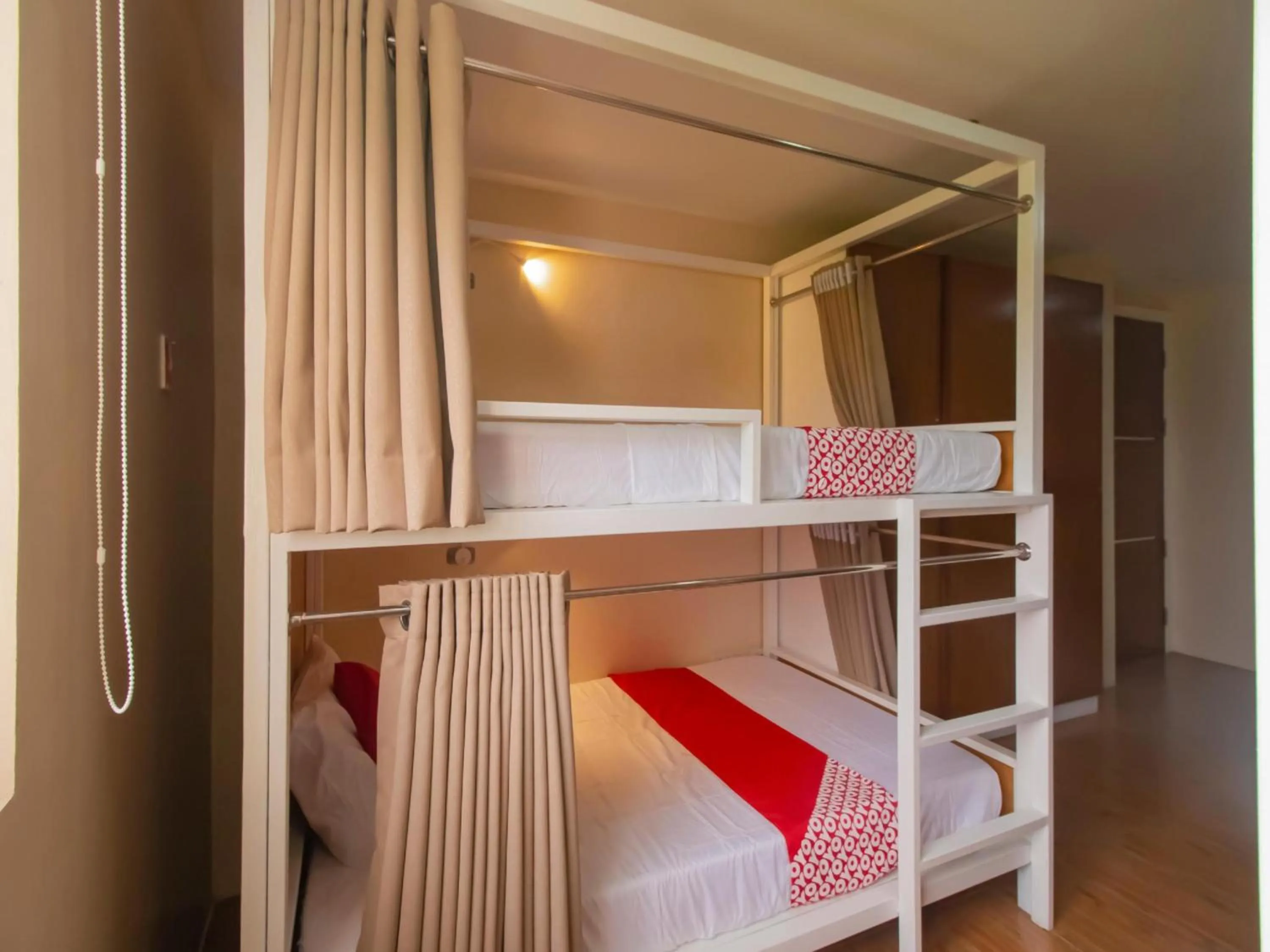 Bedroom, Bed in Super OYO 832 The Teepee Place Hostel & Residence Inn