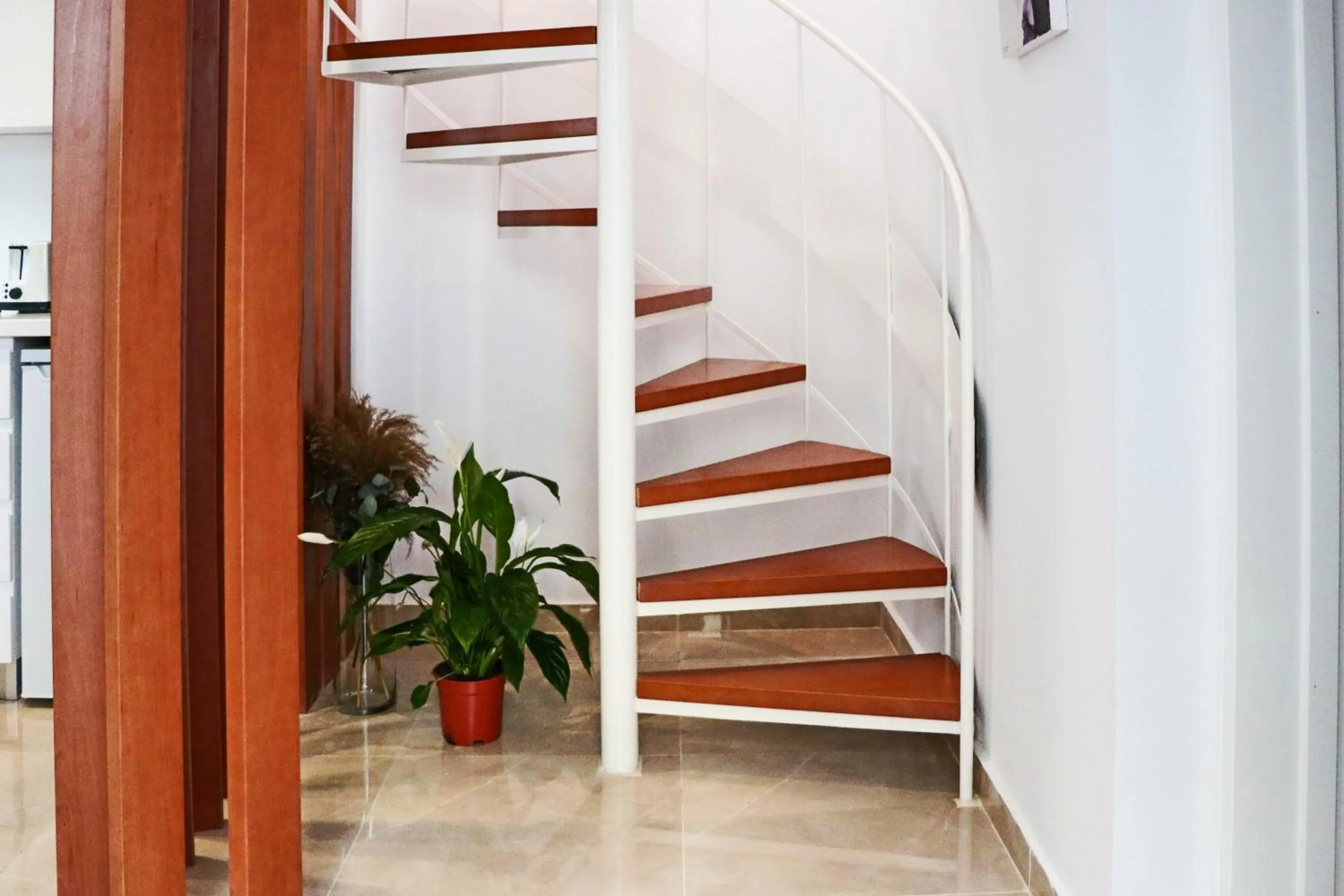 Living room in Phaedrus Living: Luxury Maisonette Lighthouse 60