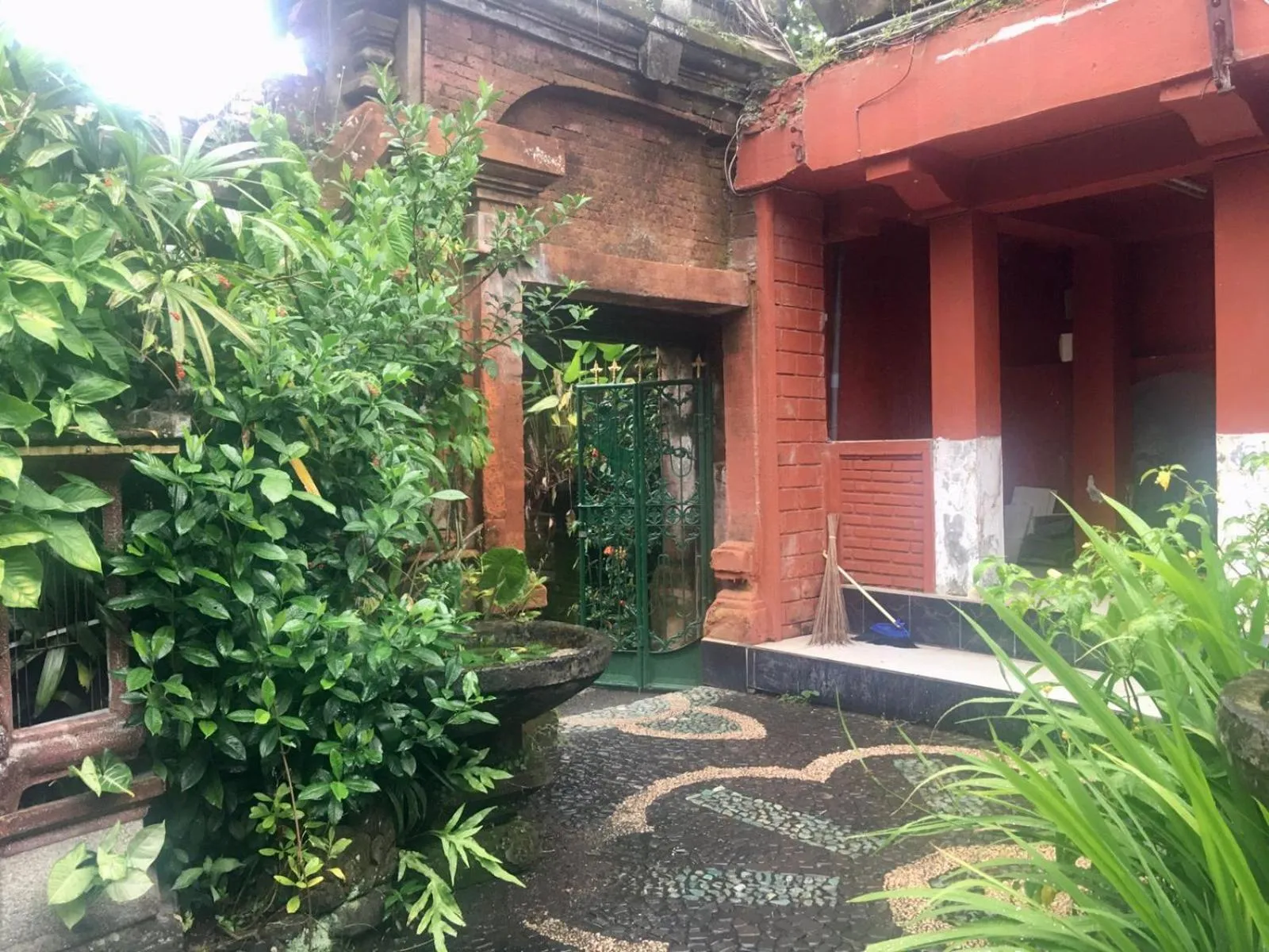 Property building in Puri Mandala Kaleran