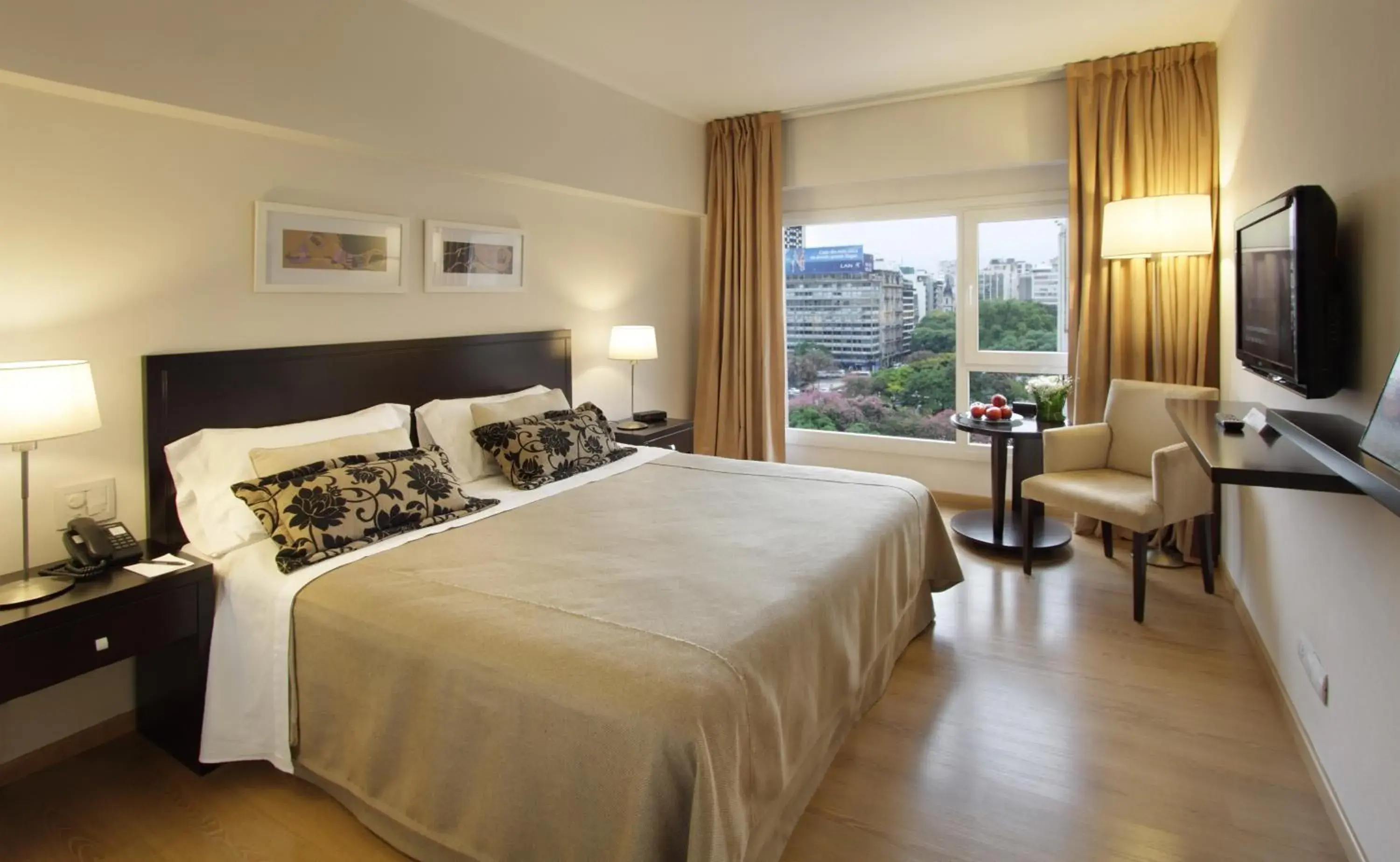 Family Two-Bedroom Suite in El Conquistador Hotel Family Two-Bedroom Suite in El Conquistador Hotel