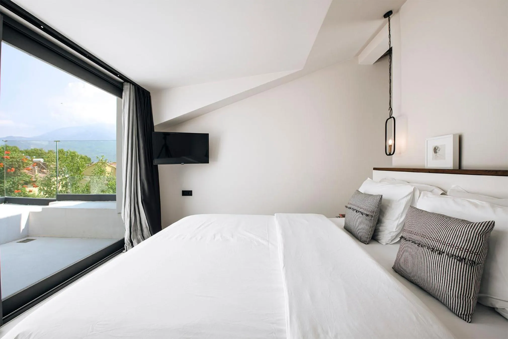 Natural landscape, Bed in To Be Social House