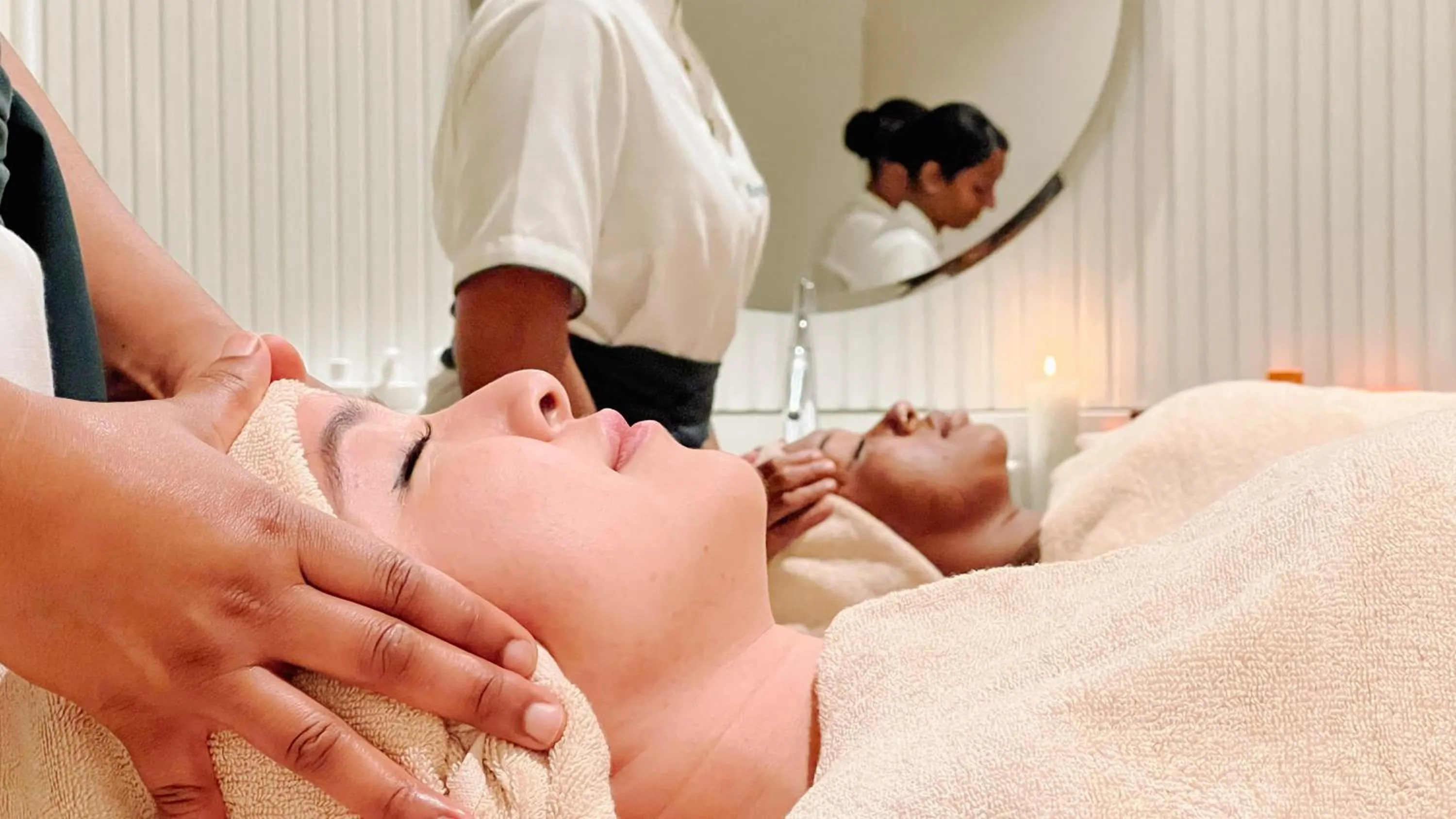 Massage in Royal Green Wellness Resort