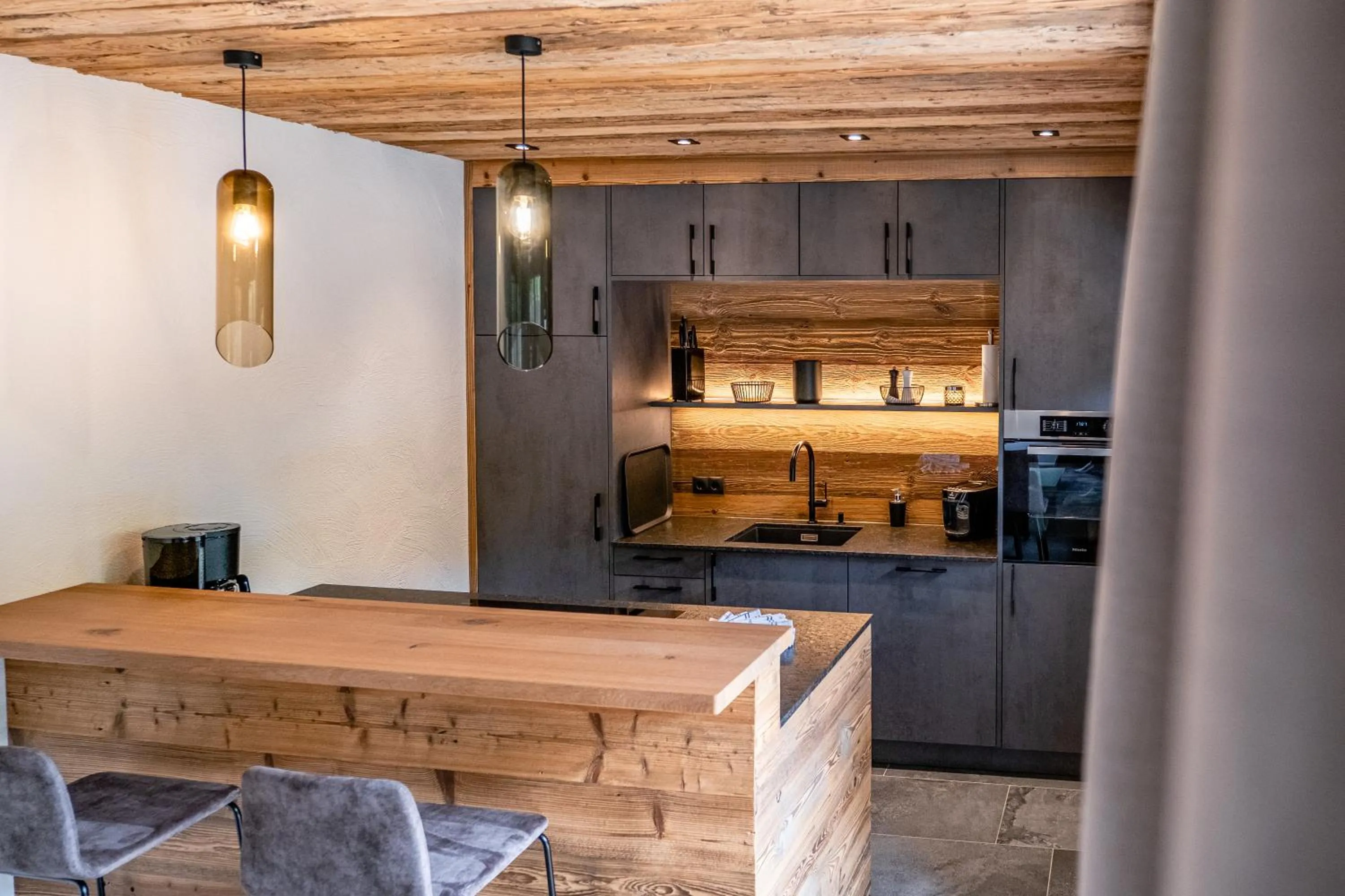 Kitchen or kitchenette in Natursinn Mountainchalets