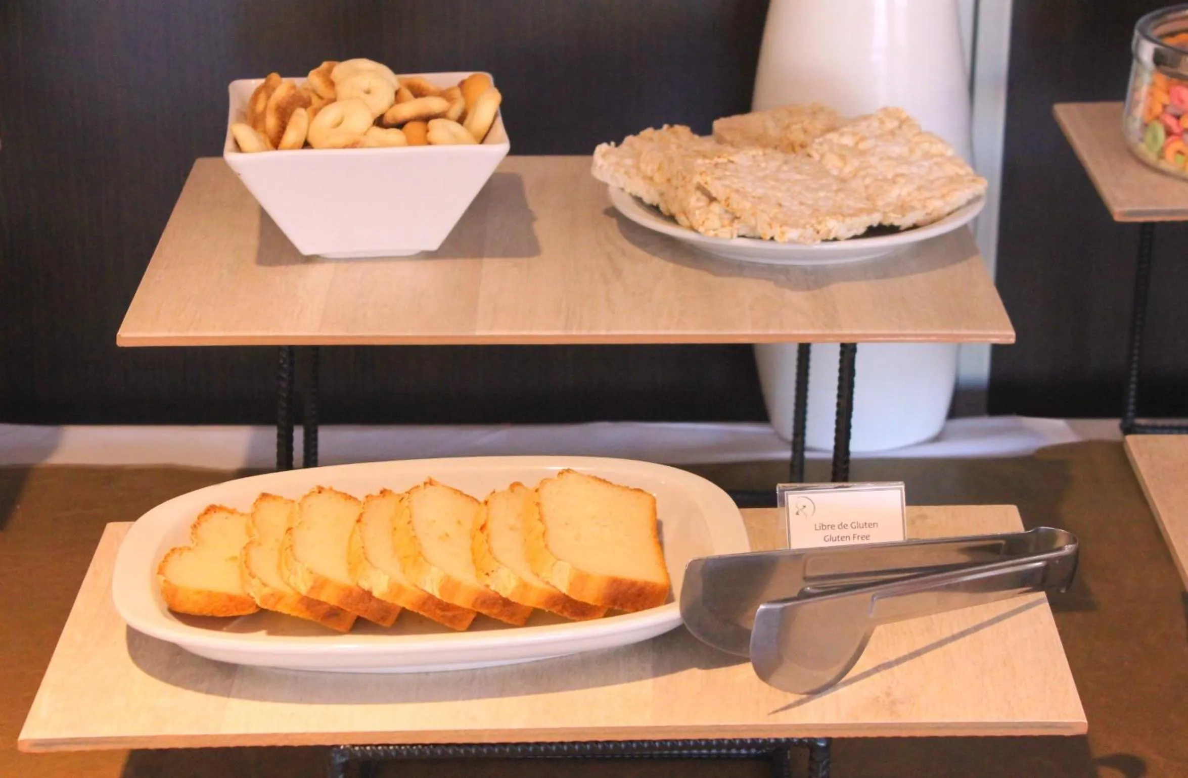 Food and drinks in Xelena Hotel & Suites