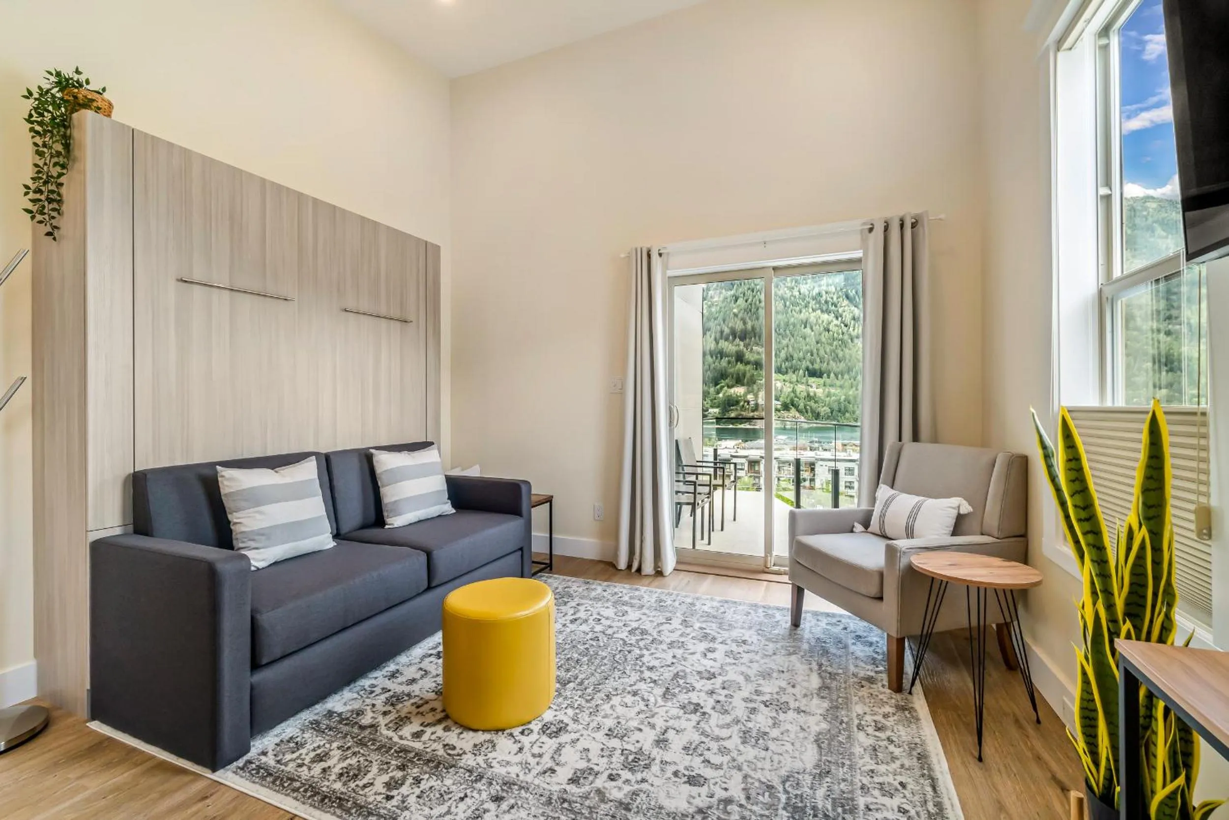 Balcony/Terrace in Stirling All Suites Hotel