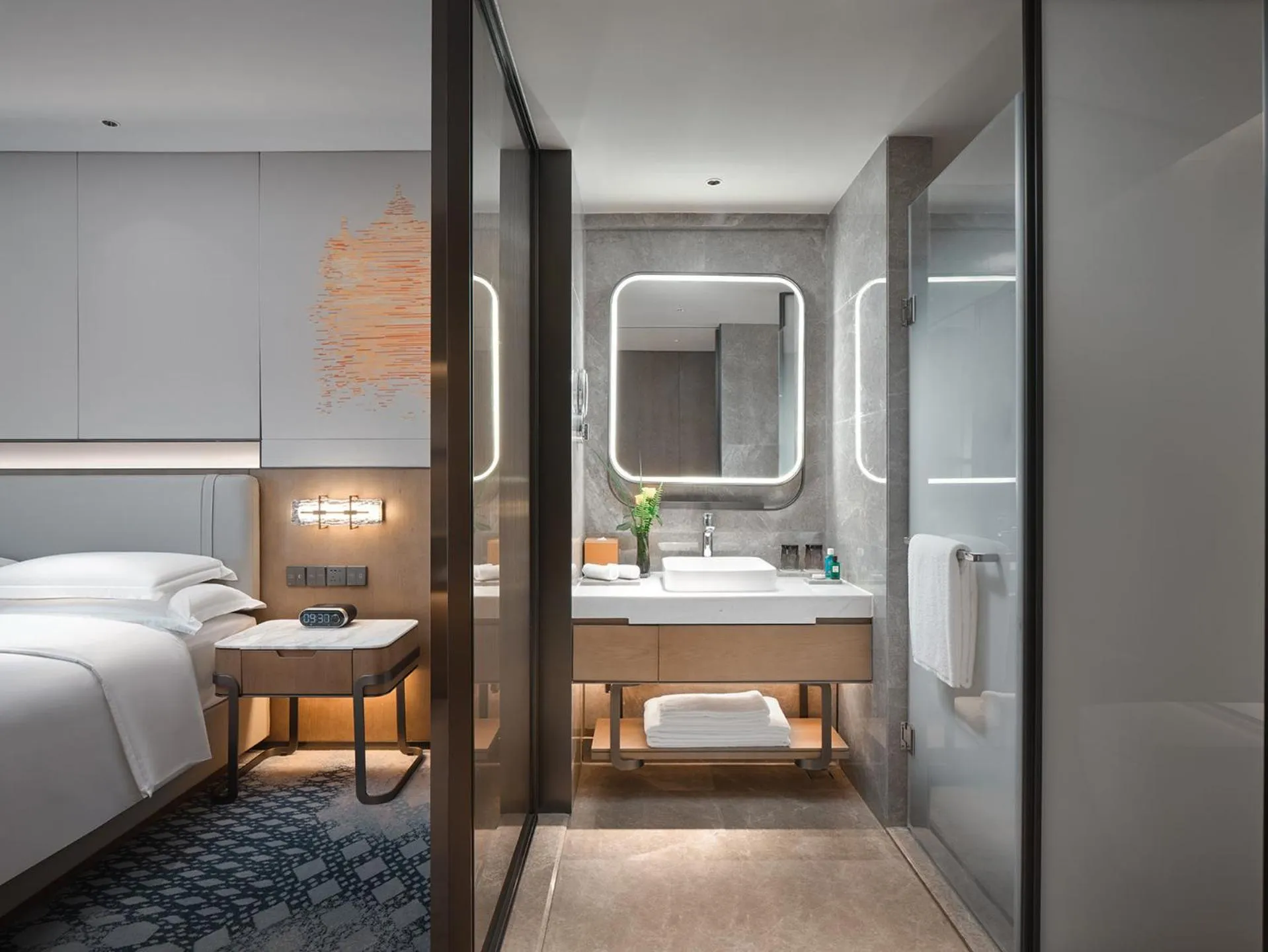 Photo of the whole room, Bed in Crowne Plaza Hohhot City Center