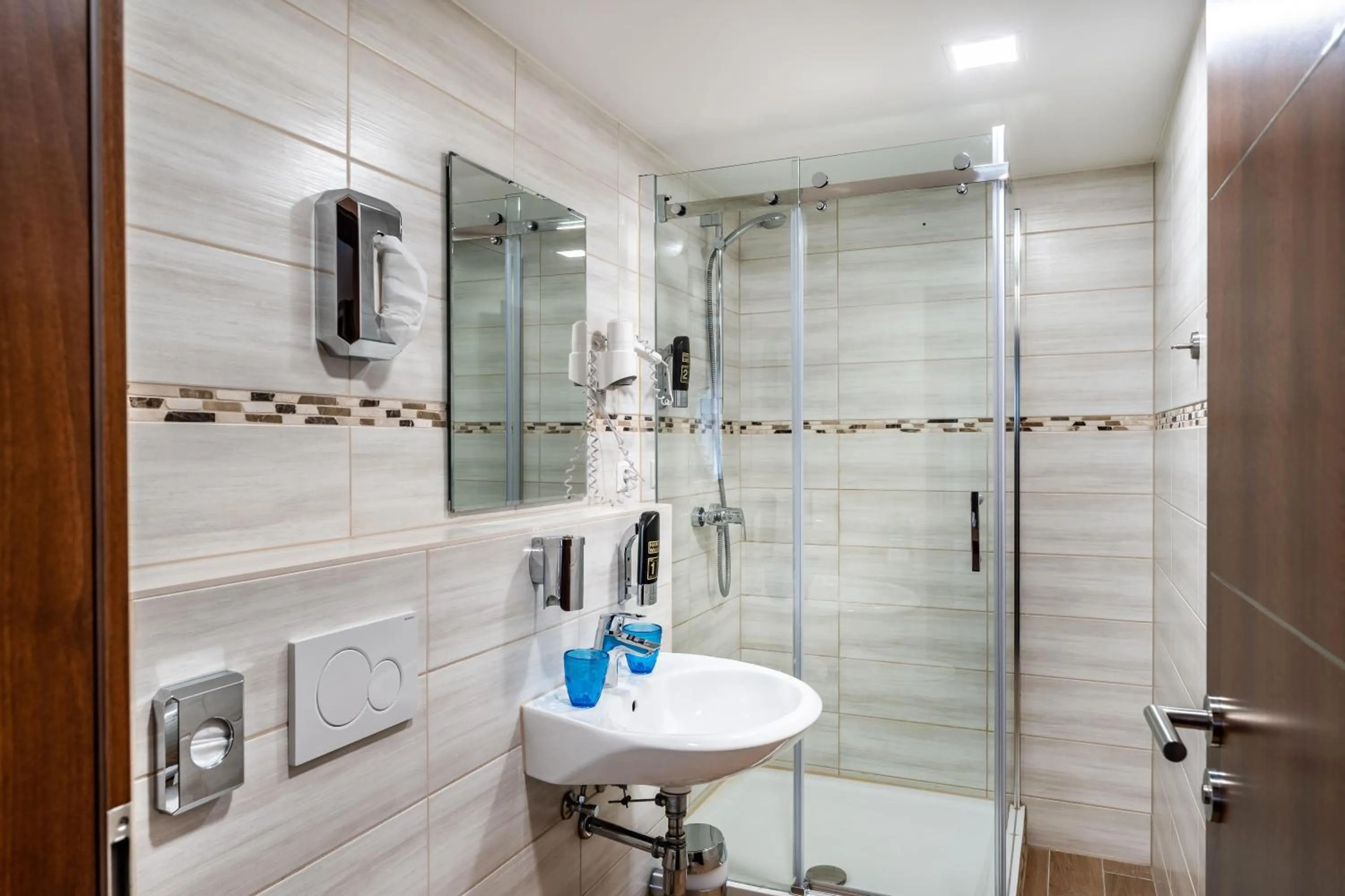 Bathroom in Aspire Castillo Reutlingen, Trademark Collection by Wyndham