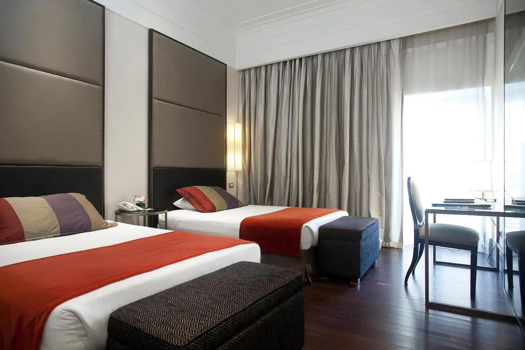 Superior Twin Room in Savoy Hotel Superior Twin Room in Savoy Hotel