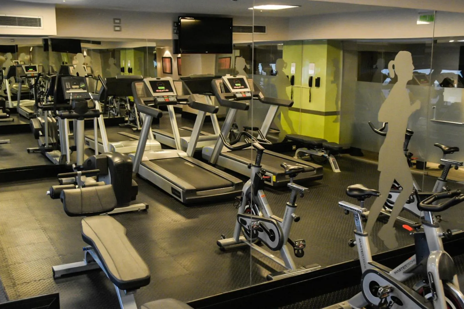 Fitness centre/facilities in Savoy Hotel