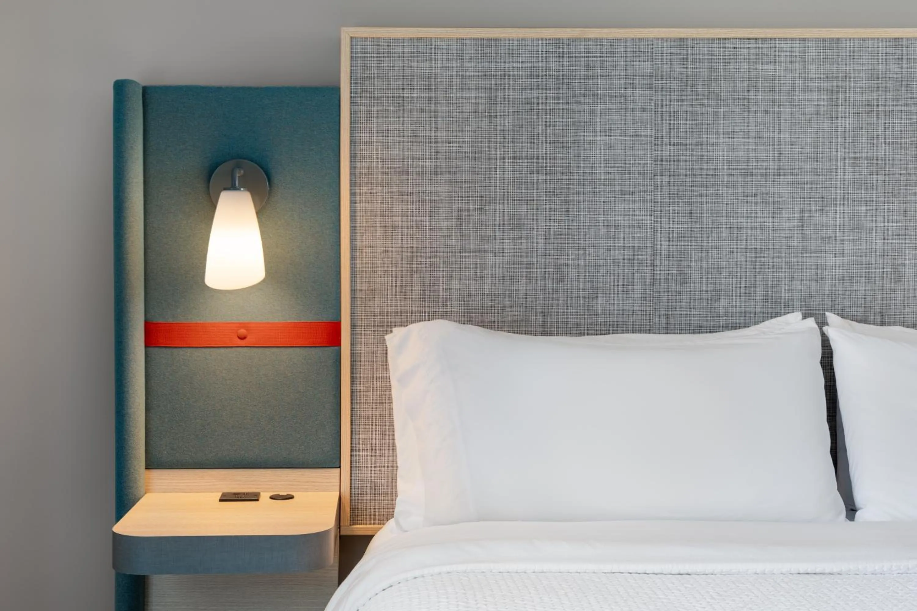 Bed in avid Hotel - Toronto - Vaughan Southwest by IHG