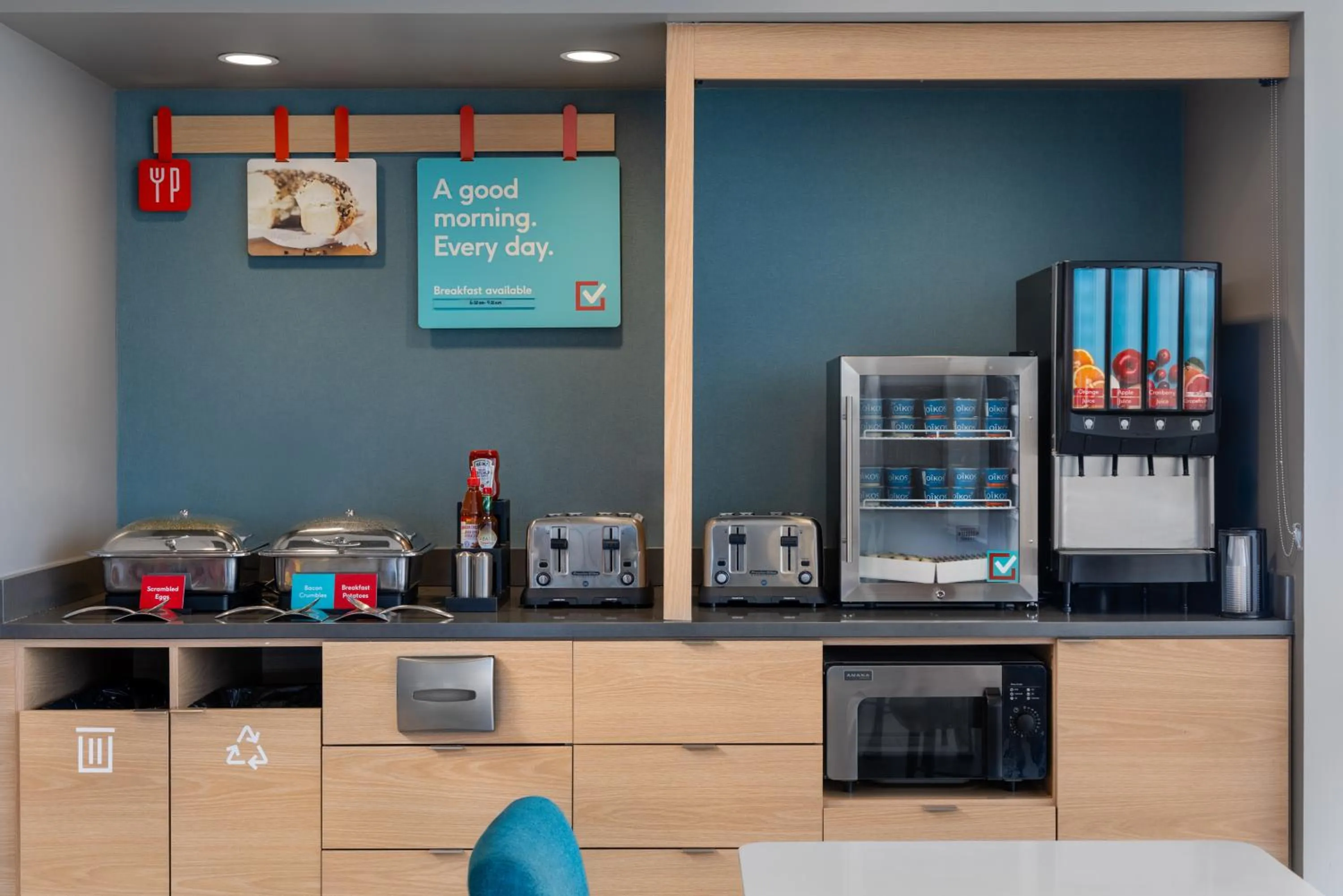 Breakfast in avid Hotel - Toronto - Vaughan Southwest by IHG