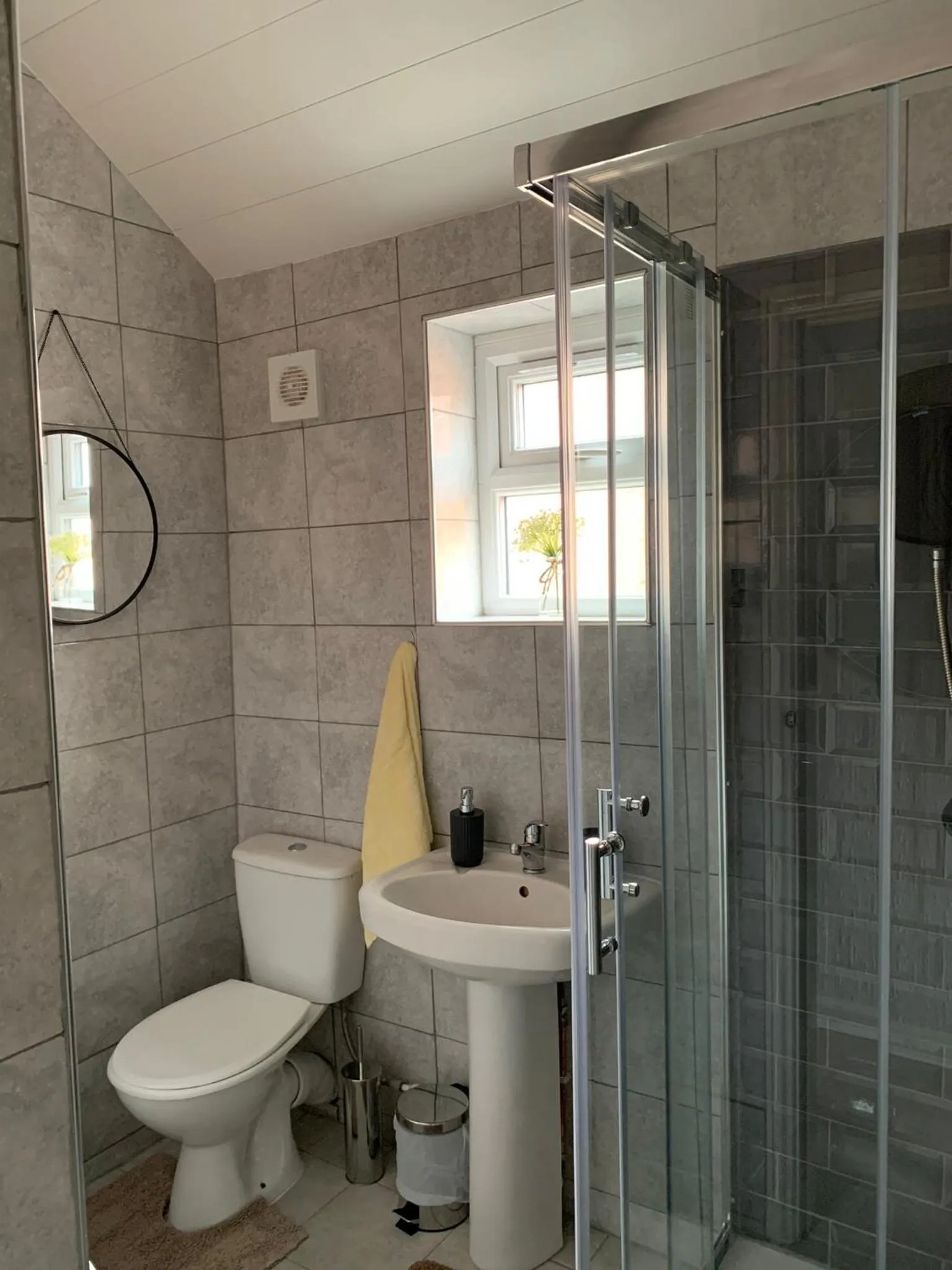Bathroom in House of cosy dots