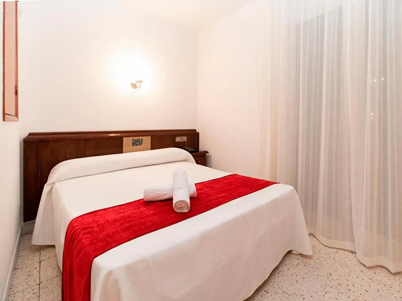 Standard Double Room in Hotel Pere D'Urg 3000 Standard Double Room in Hotel Pere D'Urg 3000