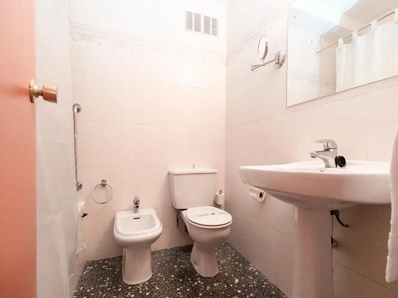 Superior Double Room in Hotel Pere D'Urg 3000 Superior Double Room in Hotel Pere D'Urg 3000