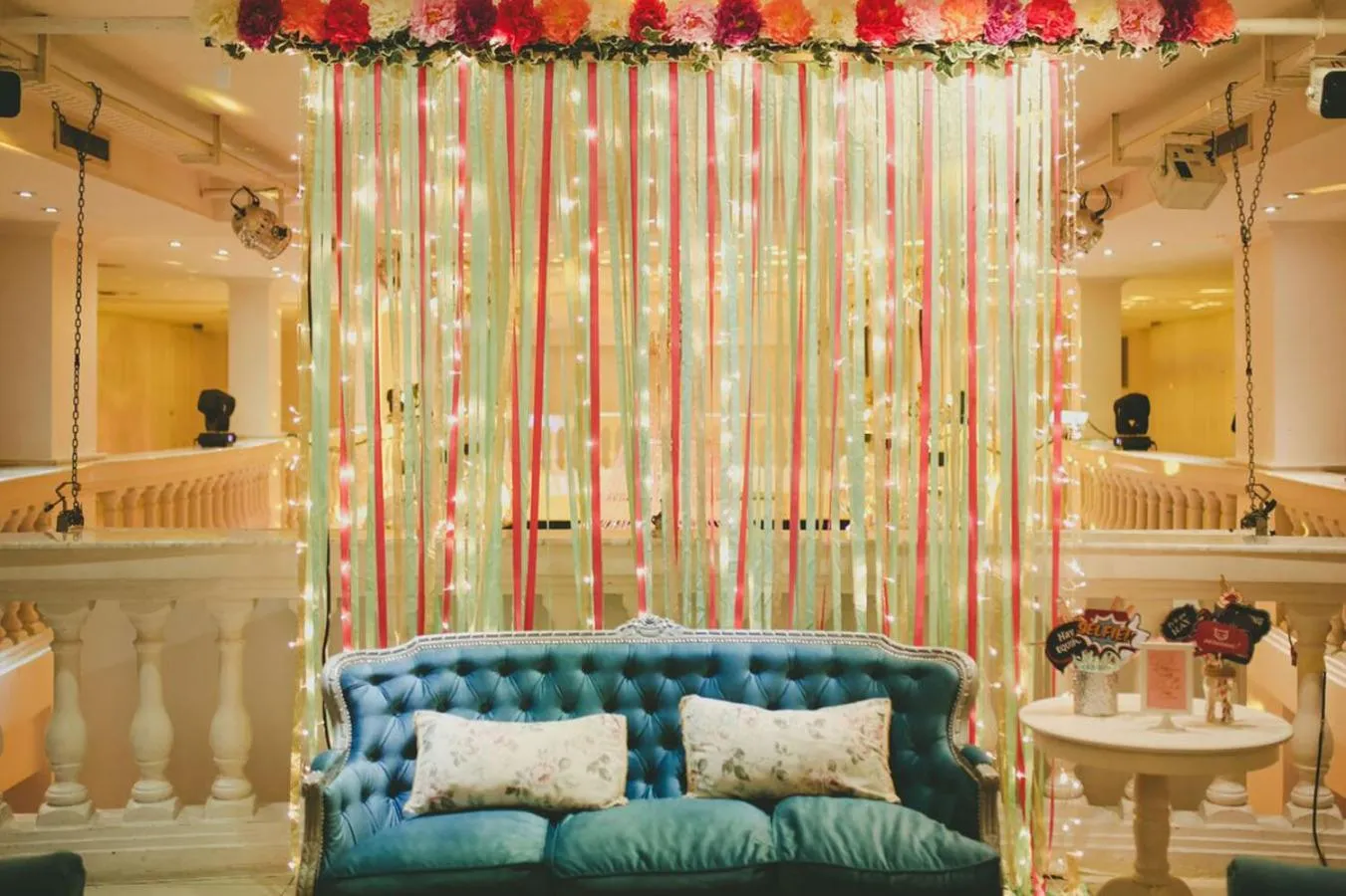 Lounge or bar in Up Tribeca