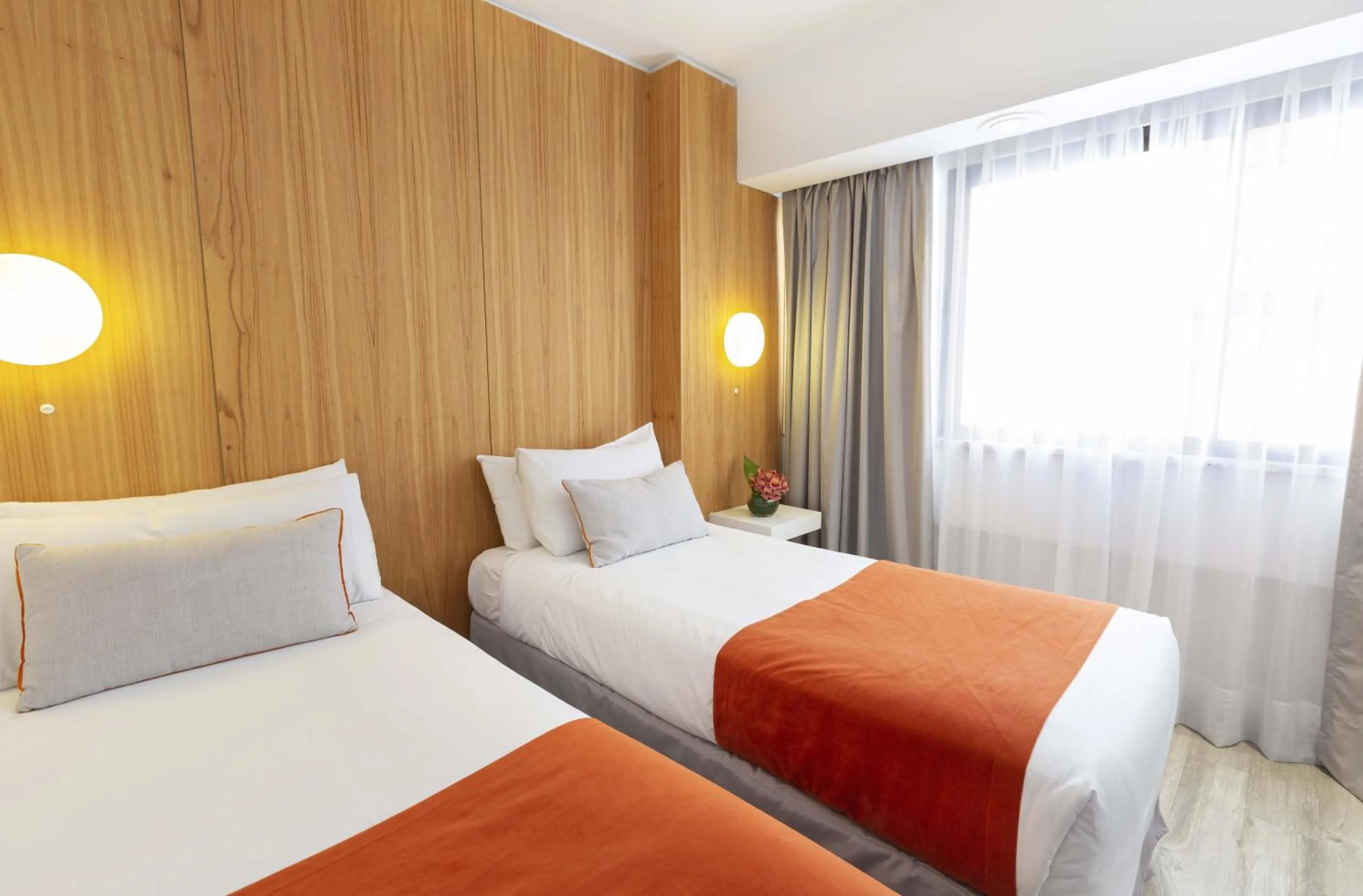 Bedroom, Bed in Deco Collection