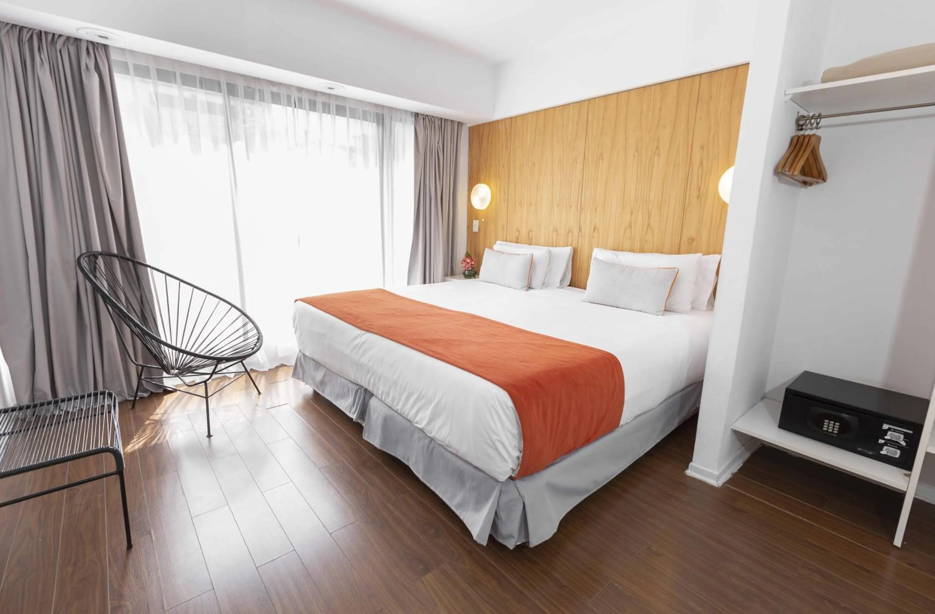 Bedroom, Bed in Deco Collection