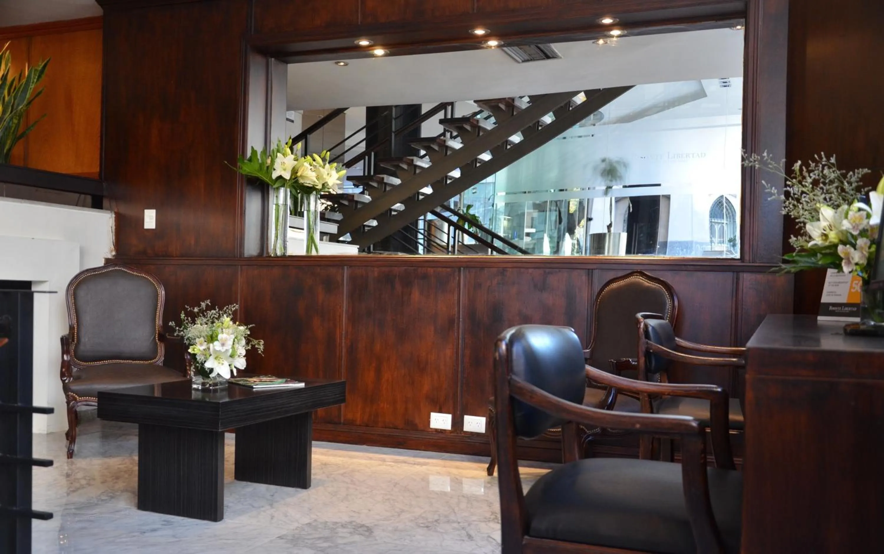 Business facilities in Bisonte Libertad