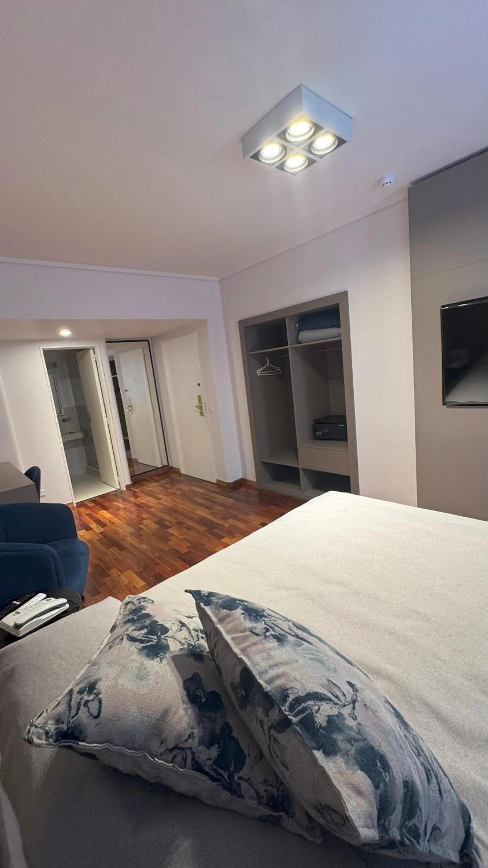 Decorative detail, Bed in Tritone Hotel