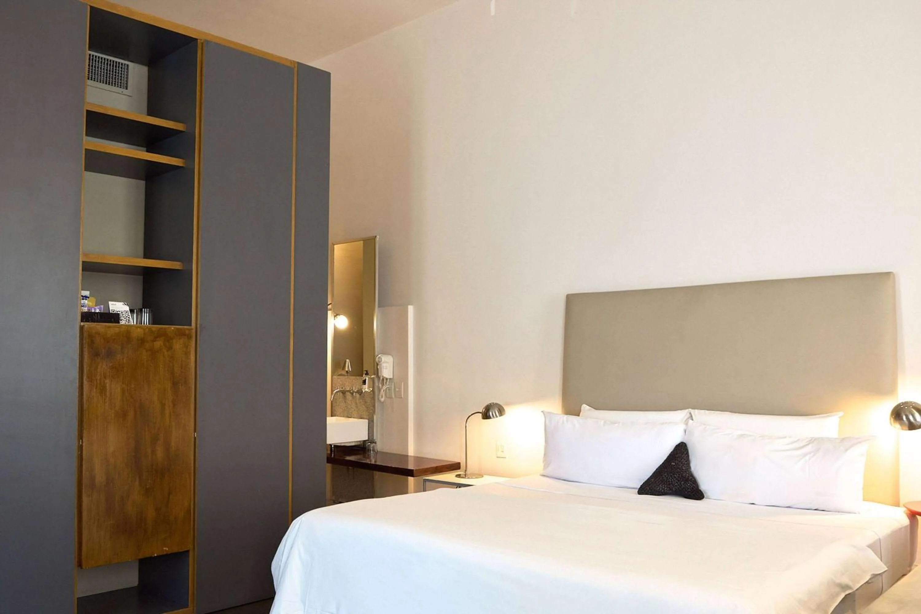 Photo of the whole room, Bed in Esplendor by Wyndham Buenos Aires