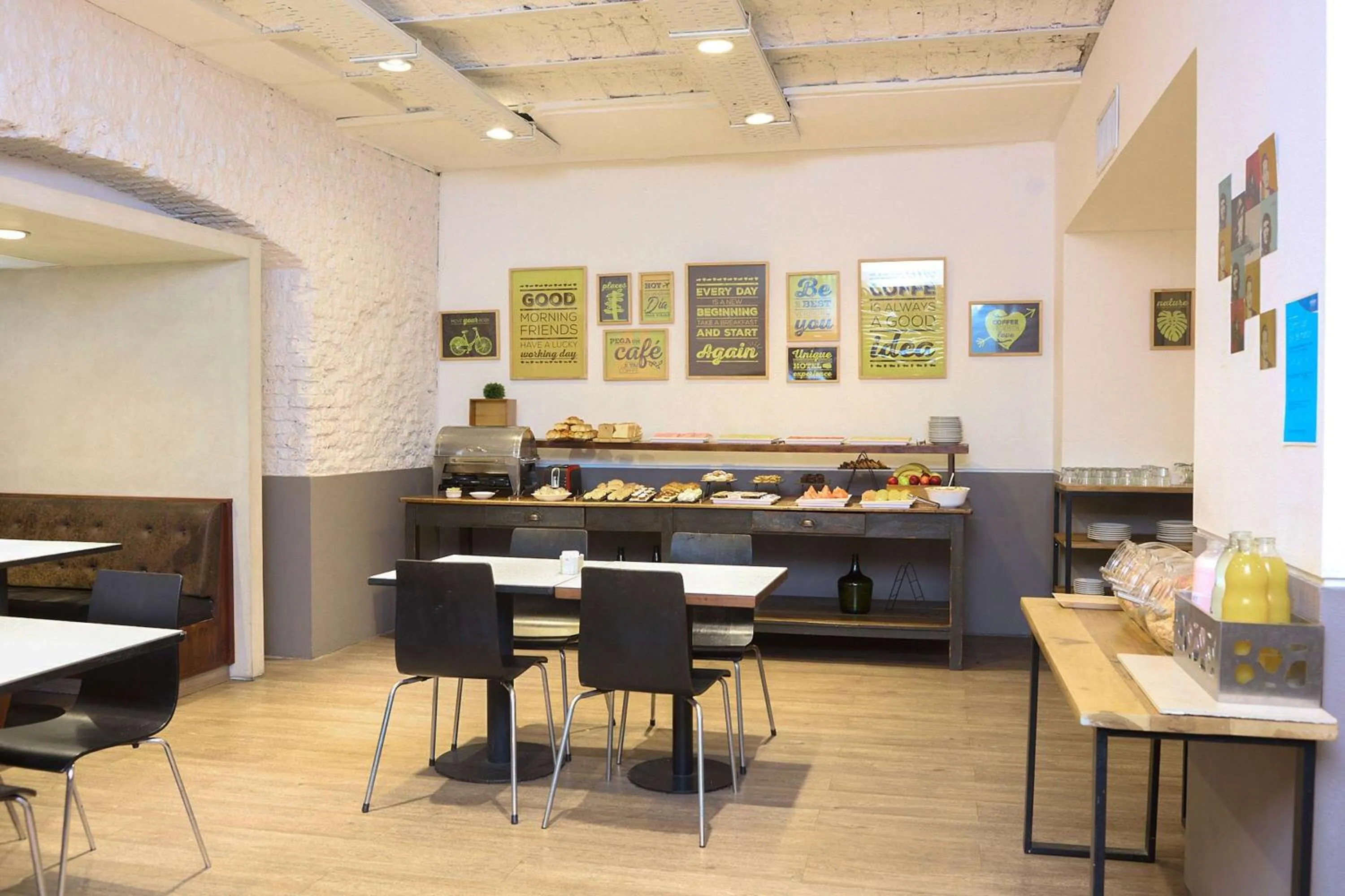 Restaurant/places to eat in Esplendor by Wyndham Buenos Aires