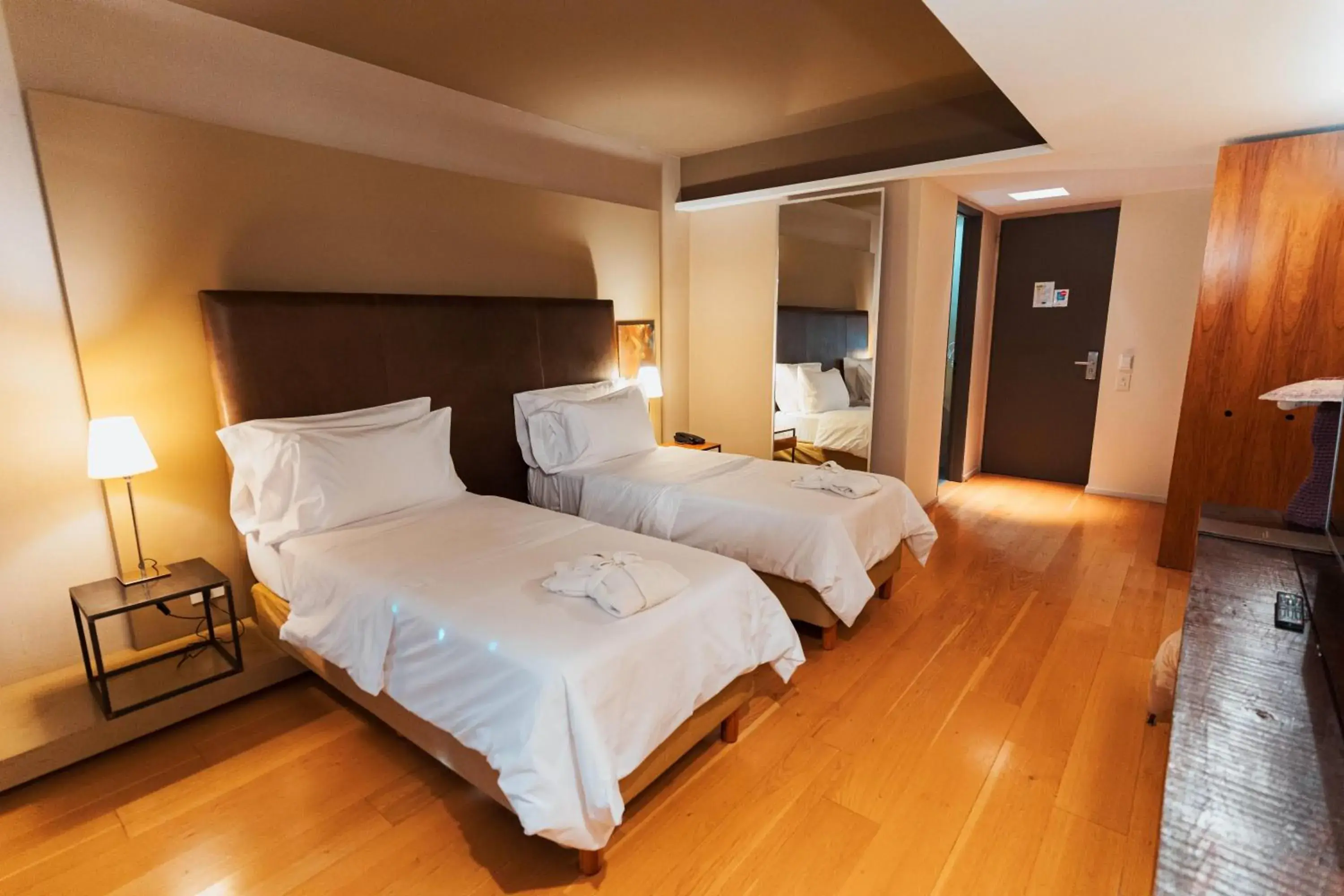 Twin Room with Mountain View in Esplendor by Wyndham El Calafate Twin Room with Mountain View in Esplendor by Wyndham El Calafate