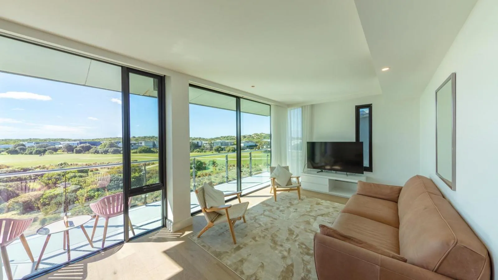 TV and multimedia in The Sands Torquay