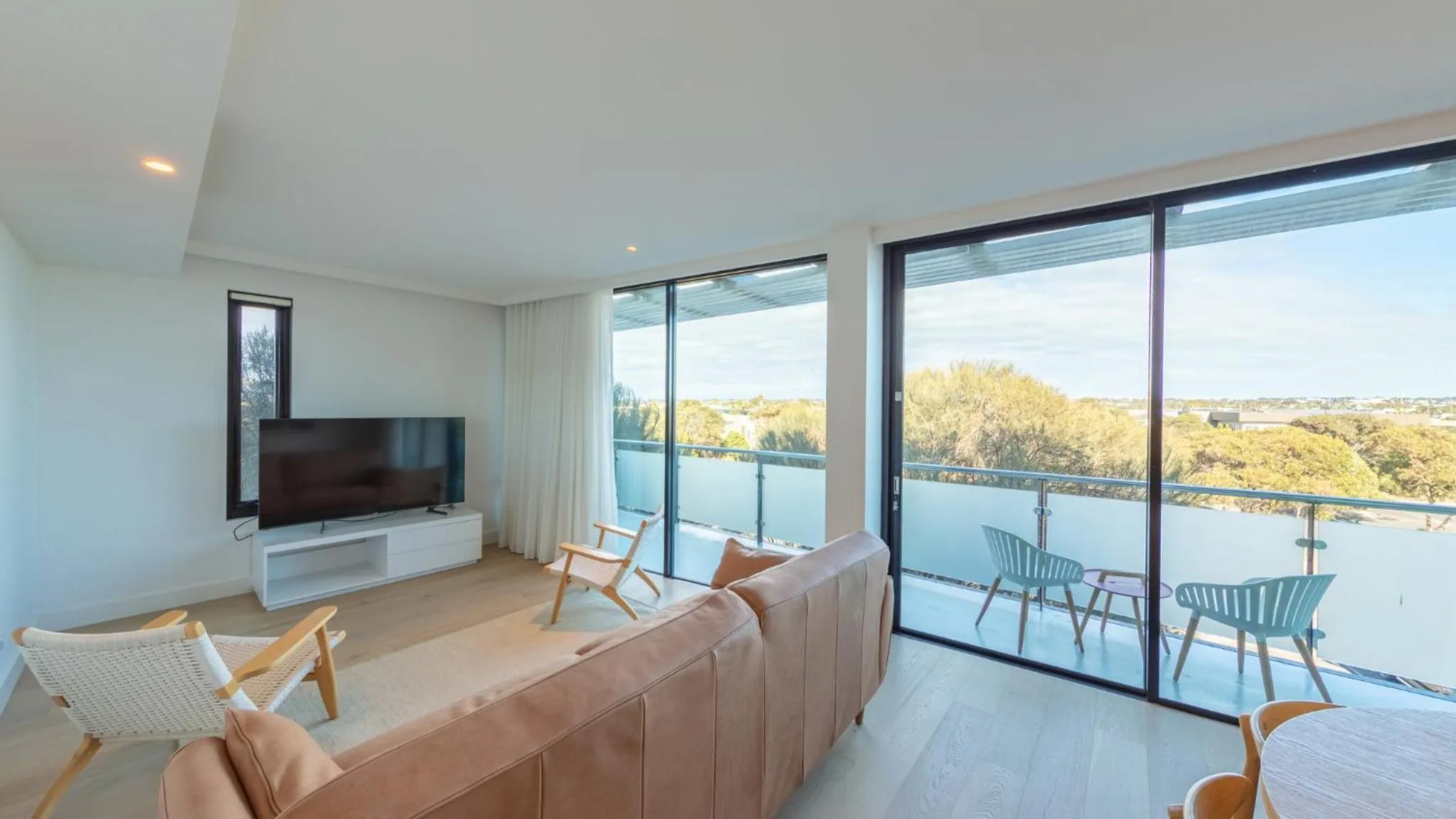 TV and multimedia in The Sands Torquay