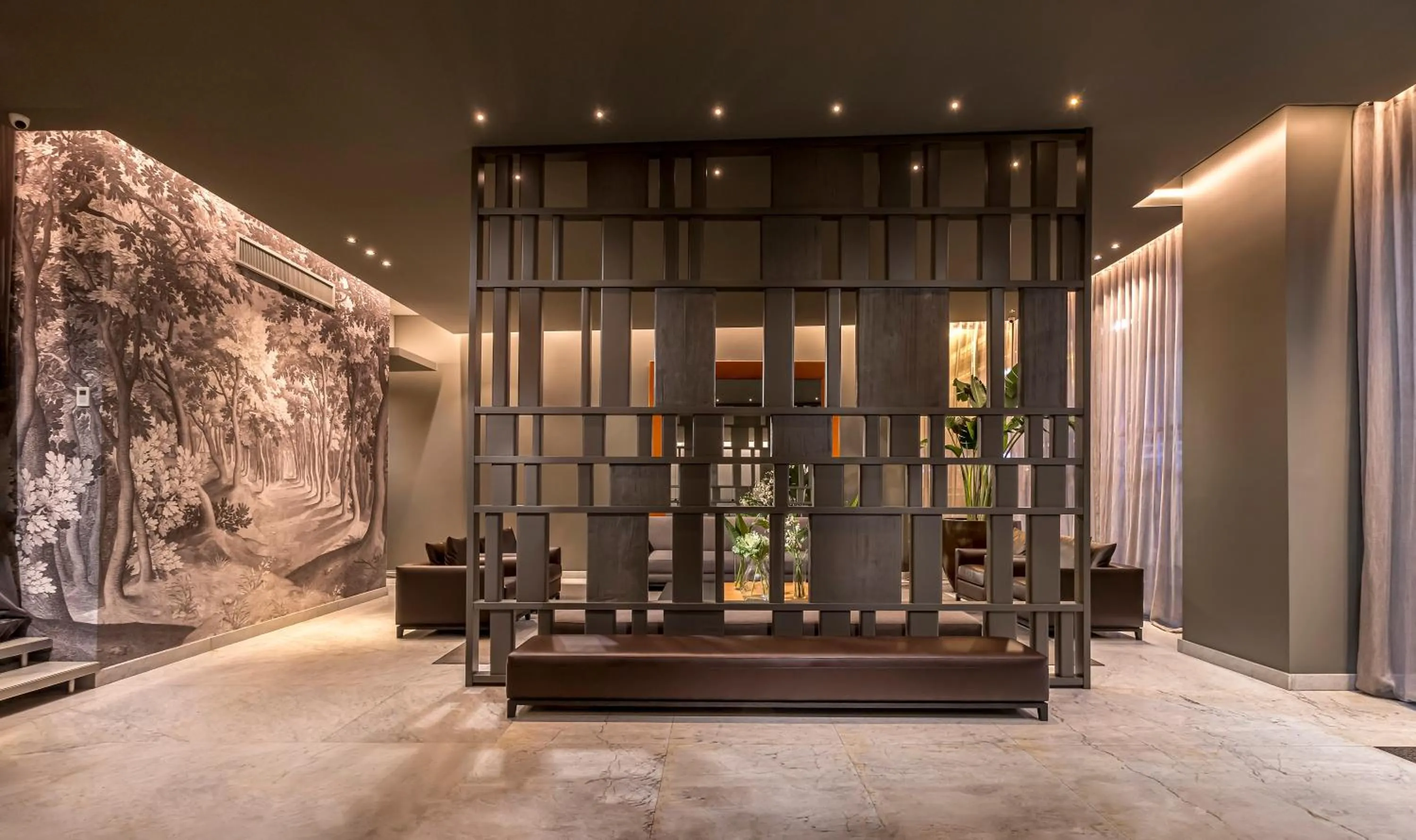 Lobby or reception in Broadway Hotel & Suites