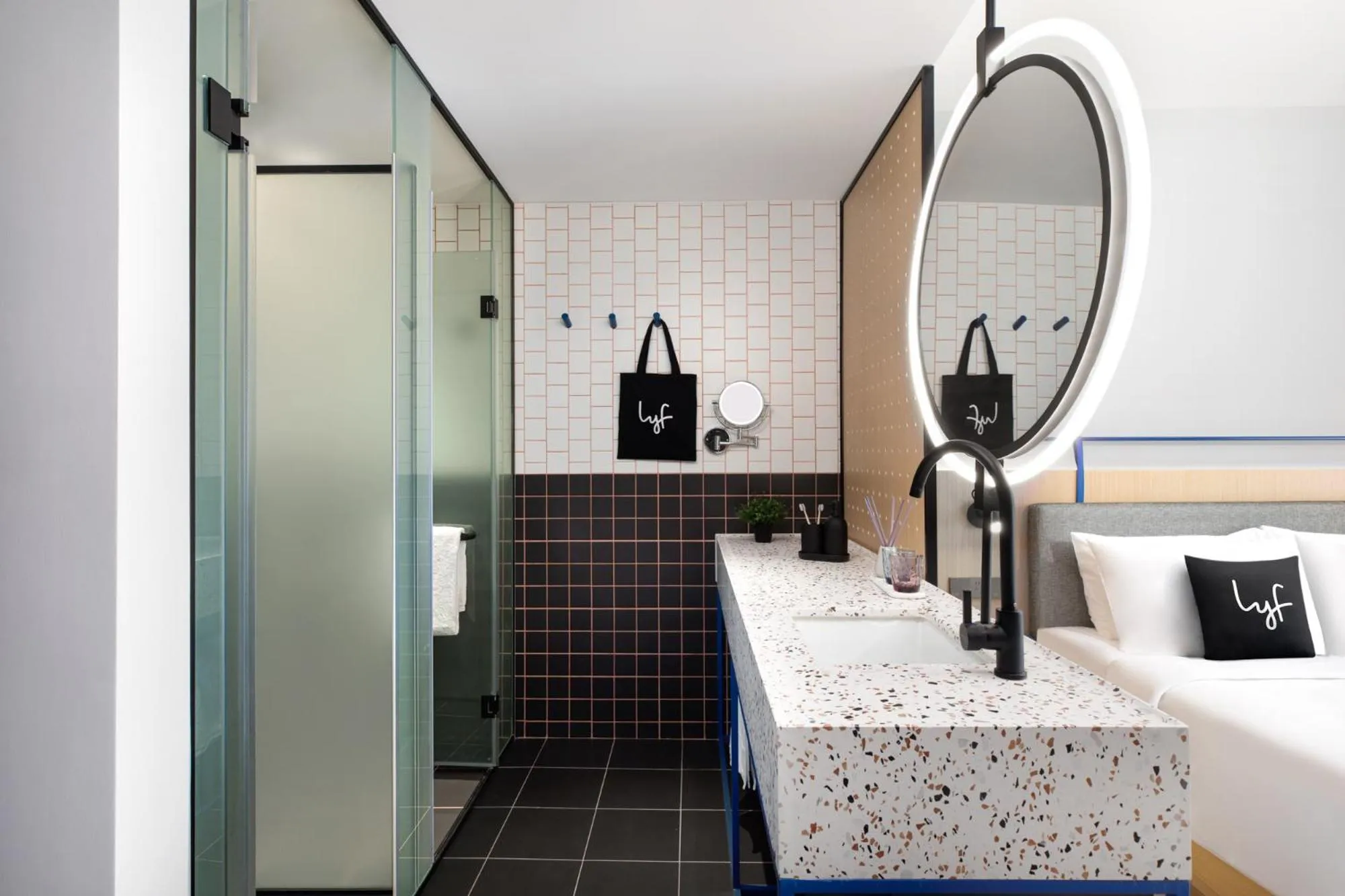 Shower in lyf Mid-Town Hangzhou