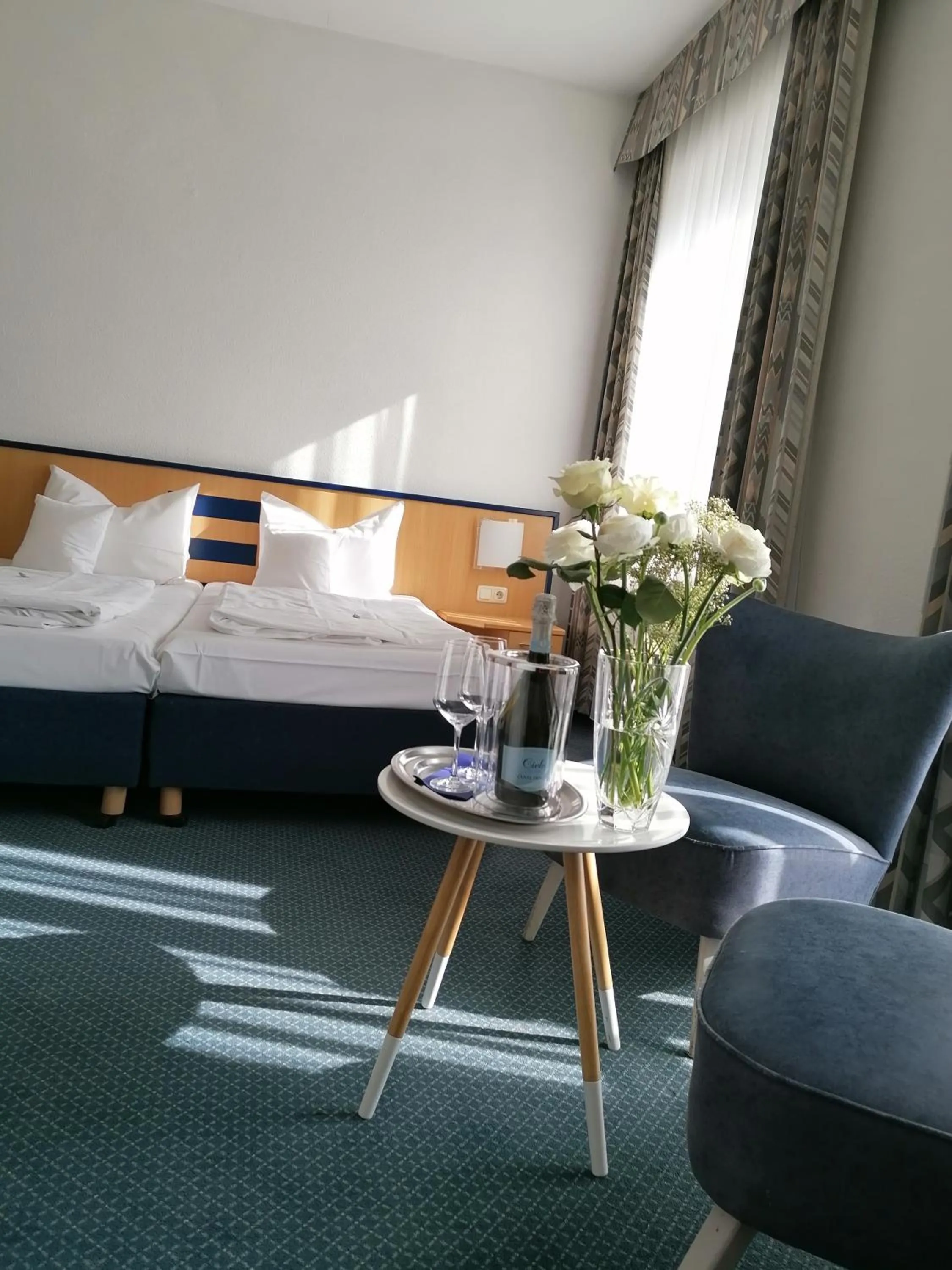 Seating area, Bed in Hotel Wendelstein