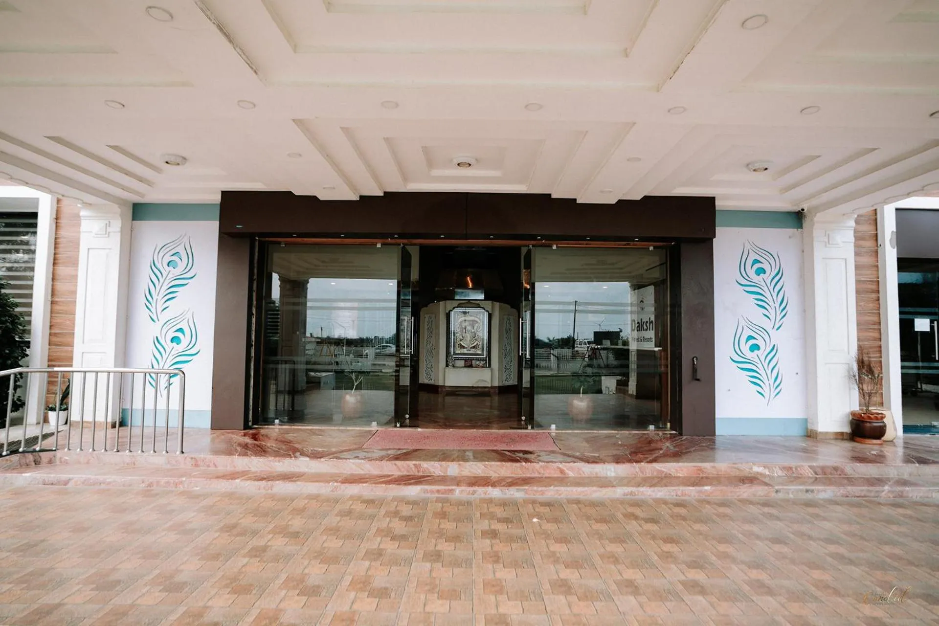 Daksh The Madhuvan Suites Dwarka