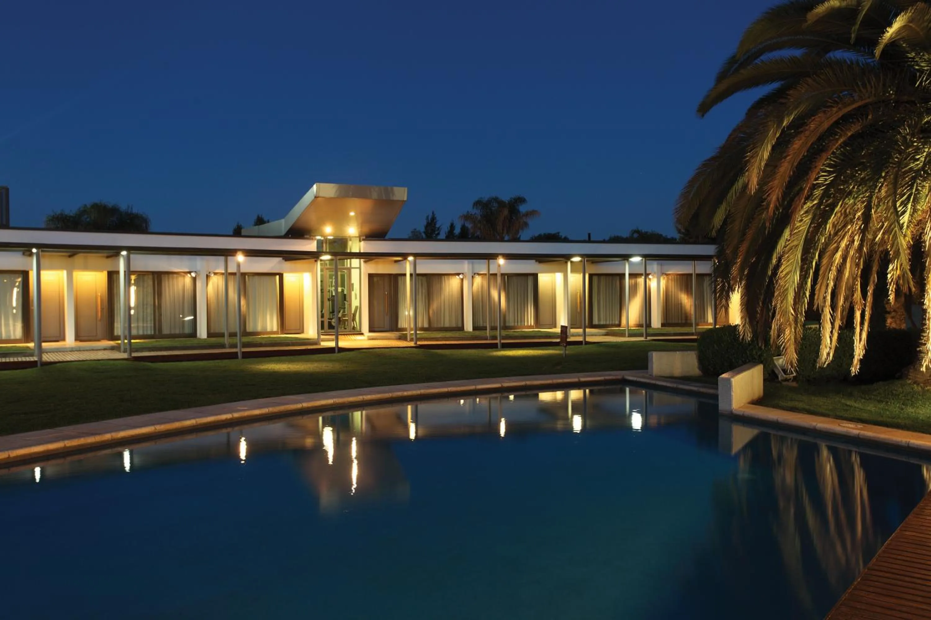 Swimming pool in Hotel Camberland