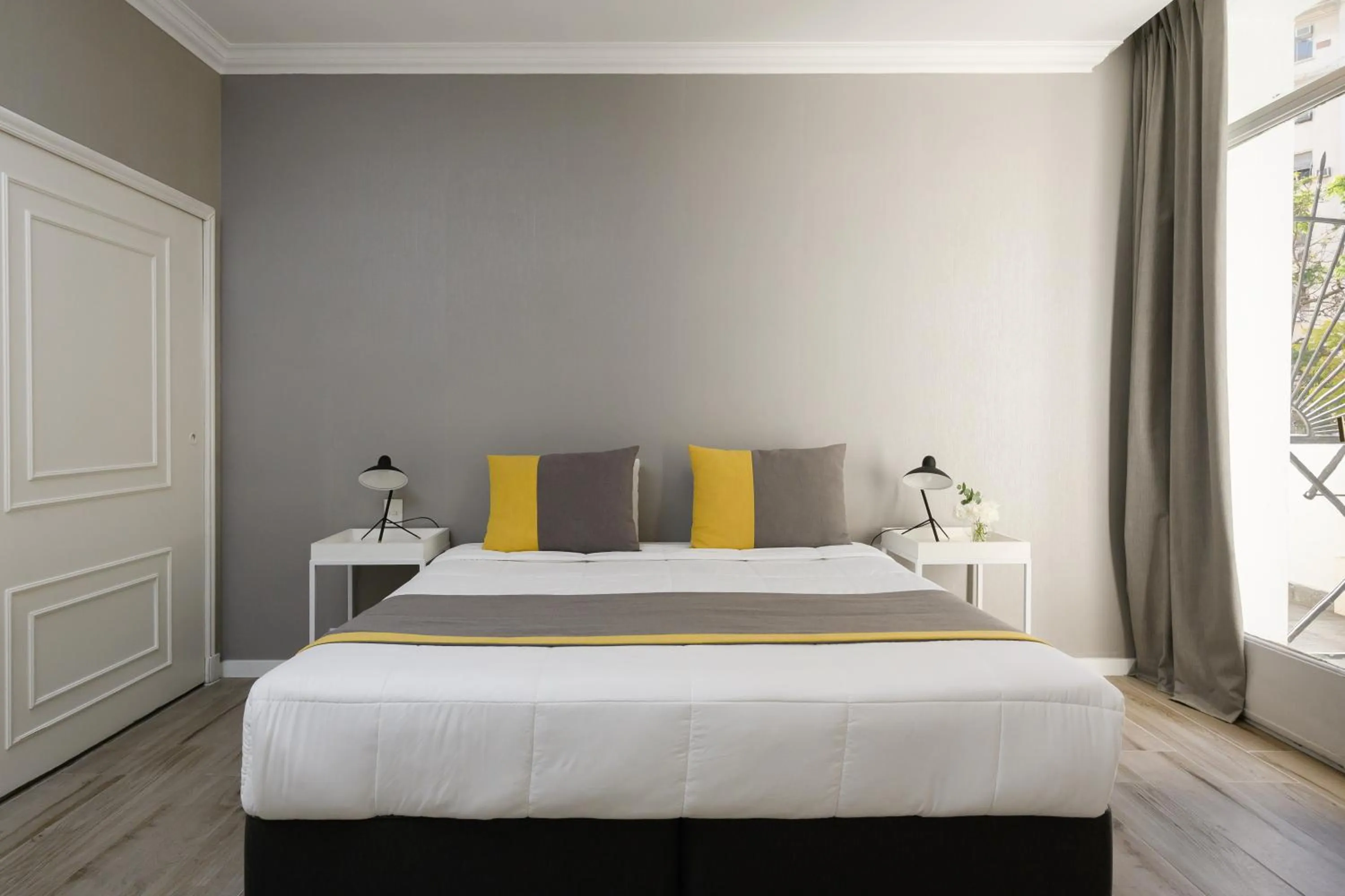 Bed in Midtown Boutique Hotel