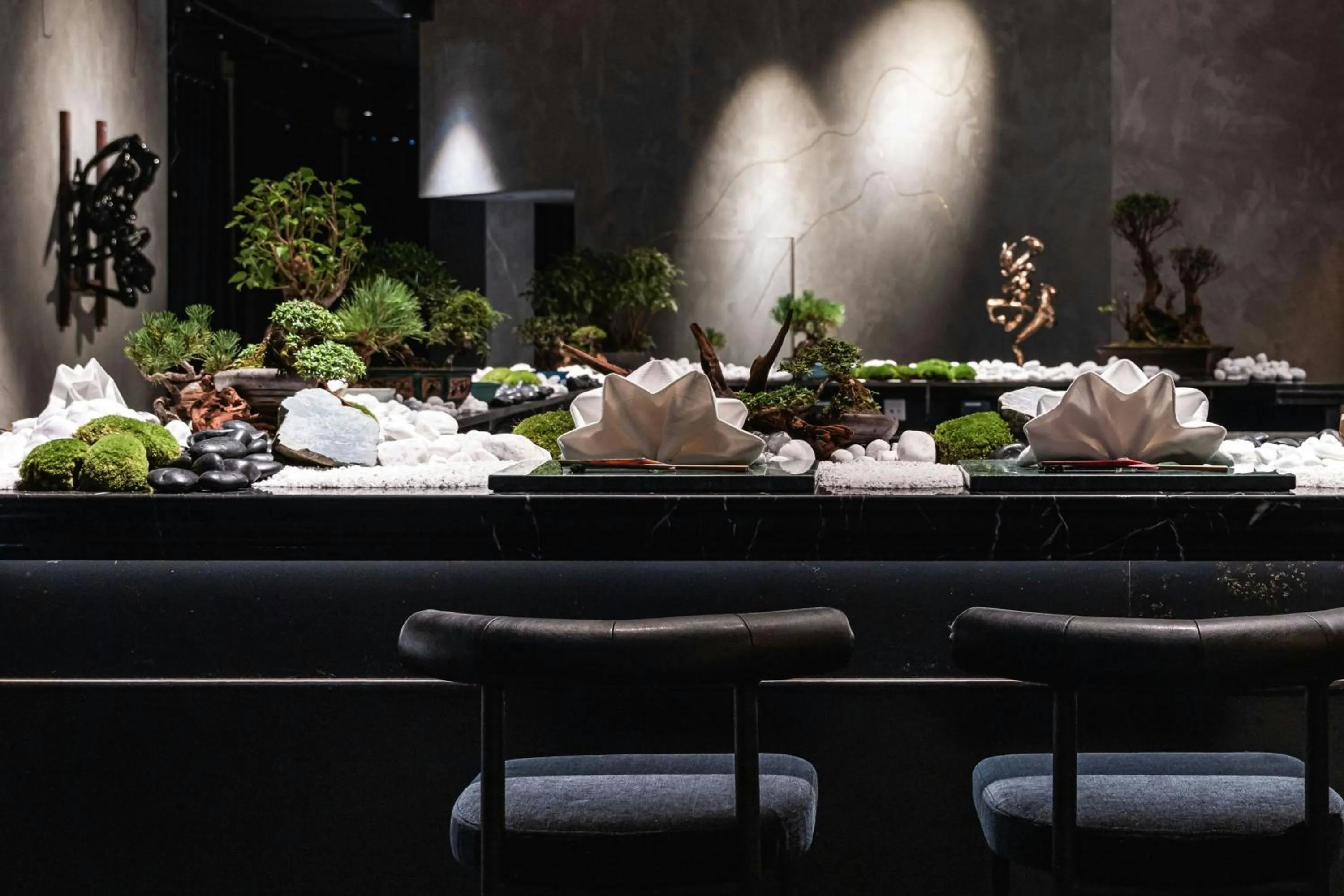 Restaurant/places to eat in The Dubai EDITION