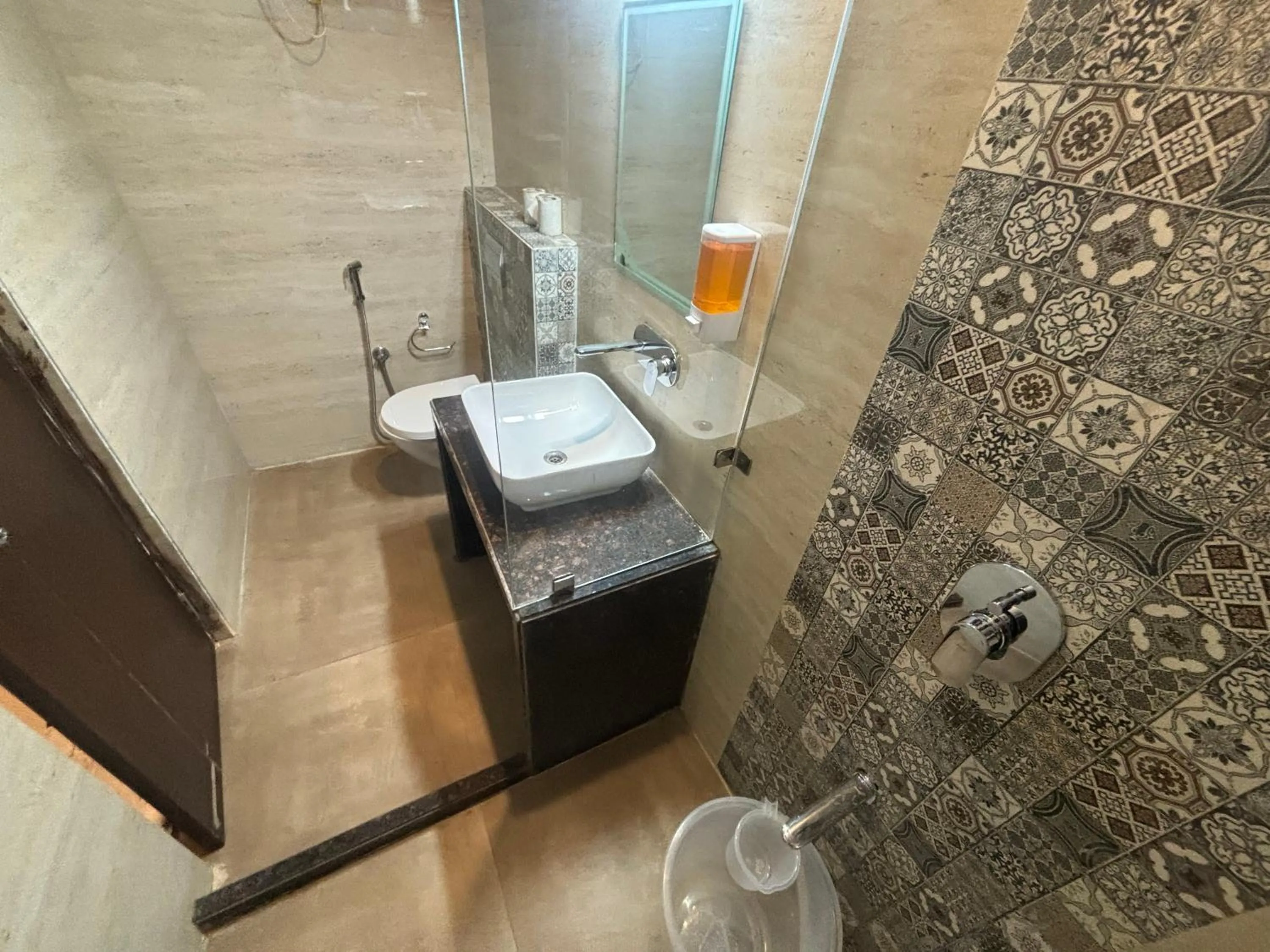 Bathroom in Hotel Life Inn