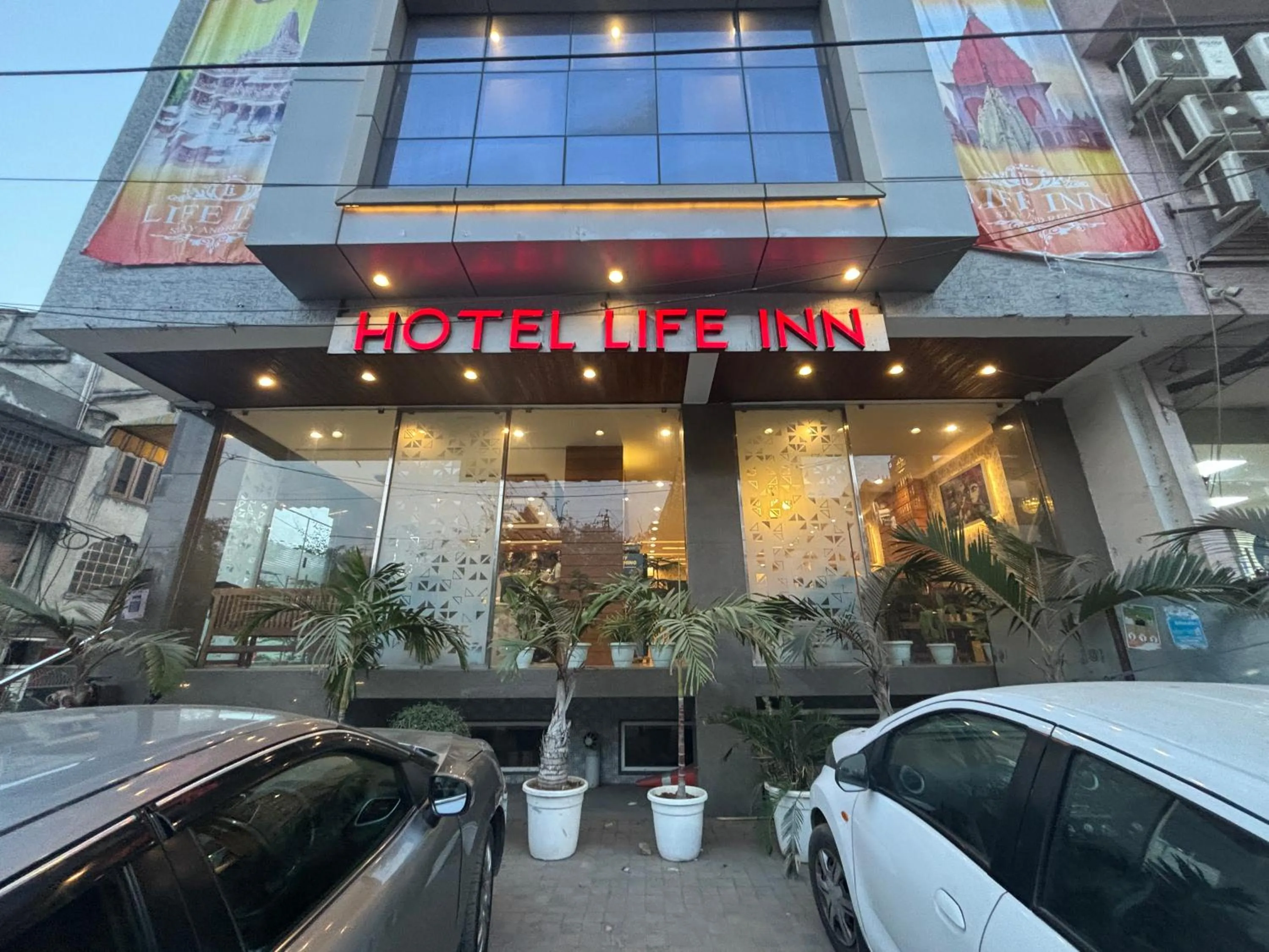 Property building in Hotel Life Inn