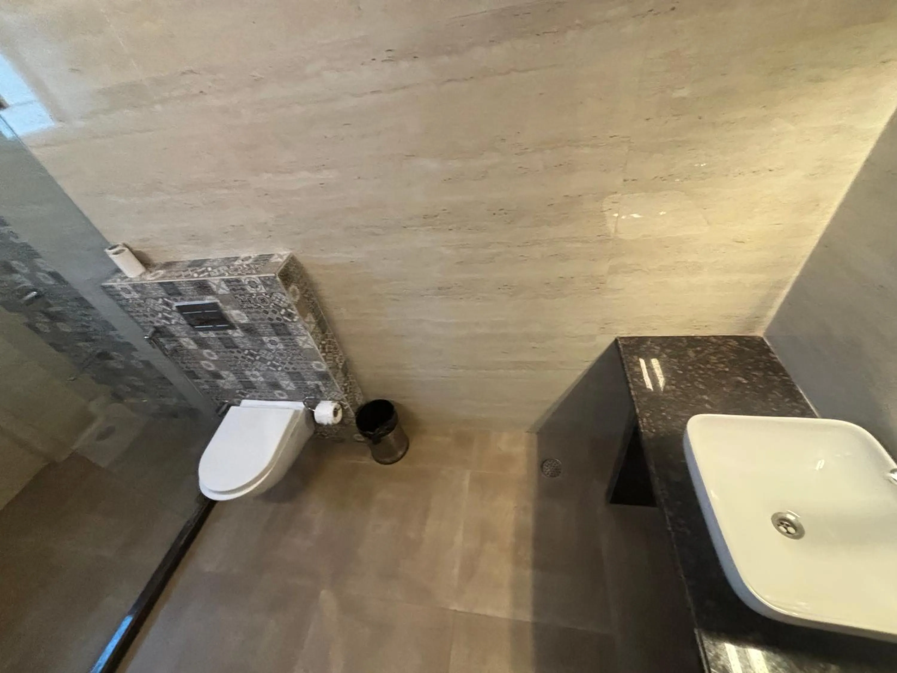 Bathroom in Hotel Life Inn