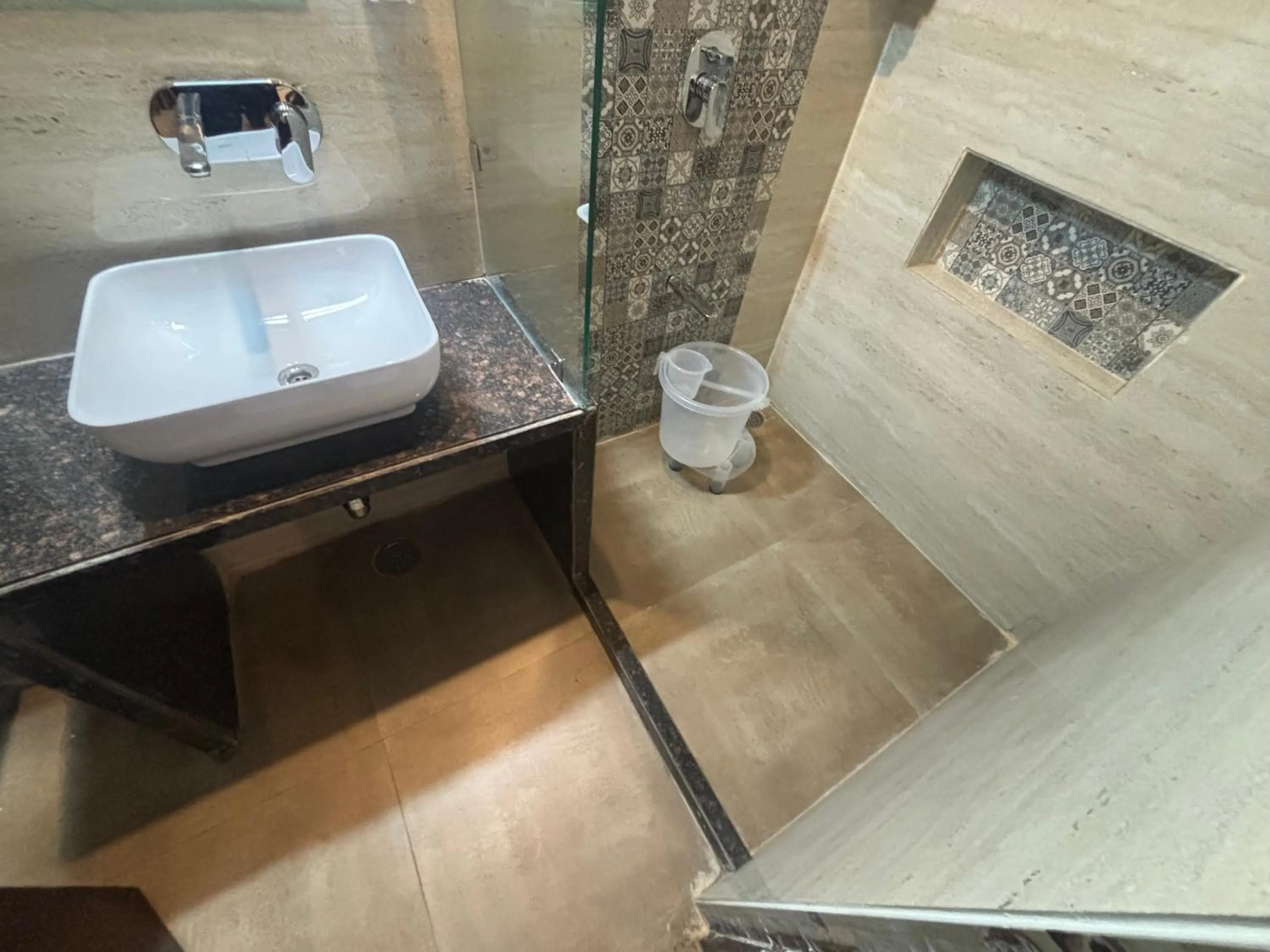 Bathroom in Hotel Life Inn