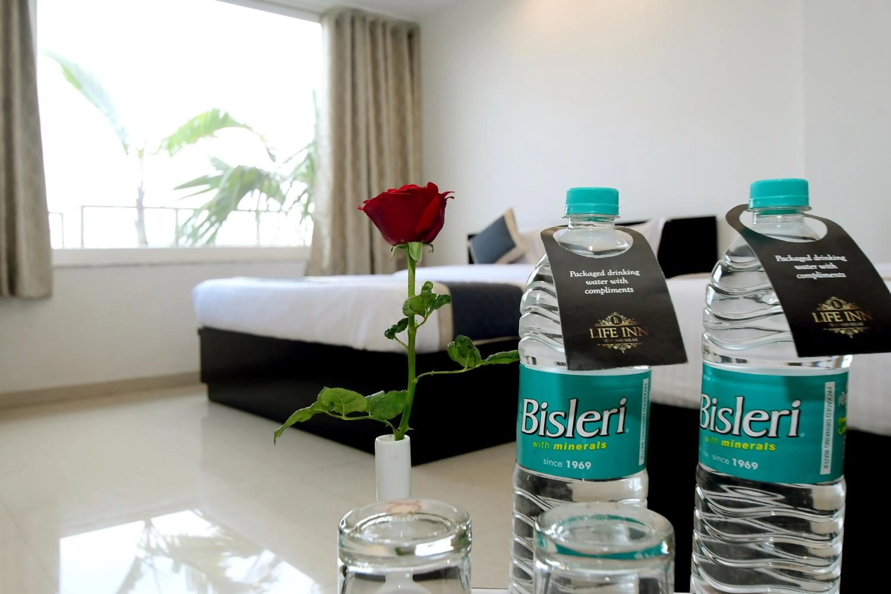 Bathroom, Bed in Hotel Life Inn