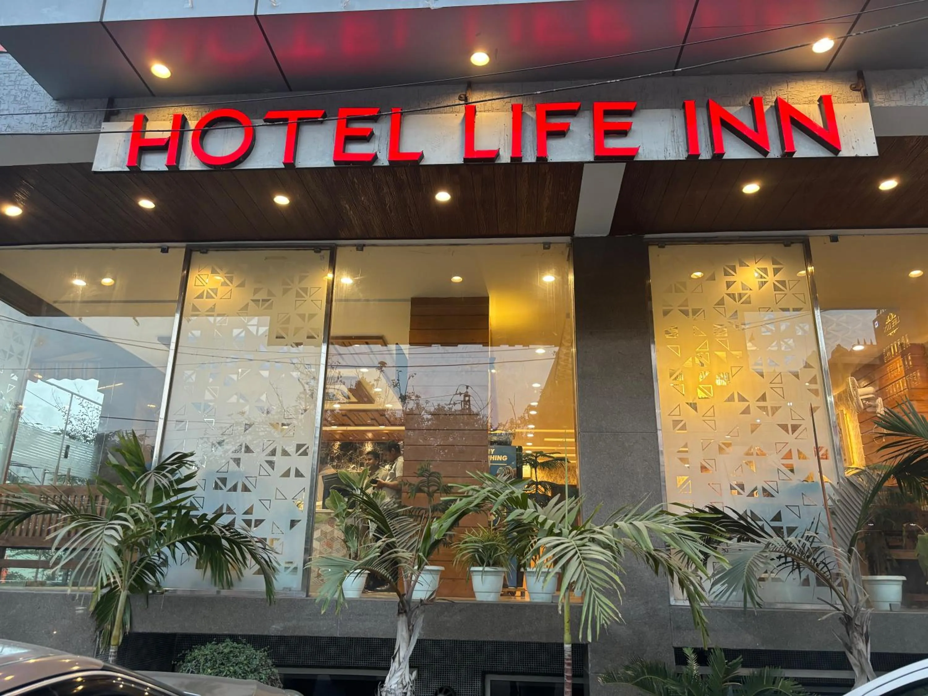 Facade/entrance in Hotel Life Inn
