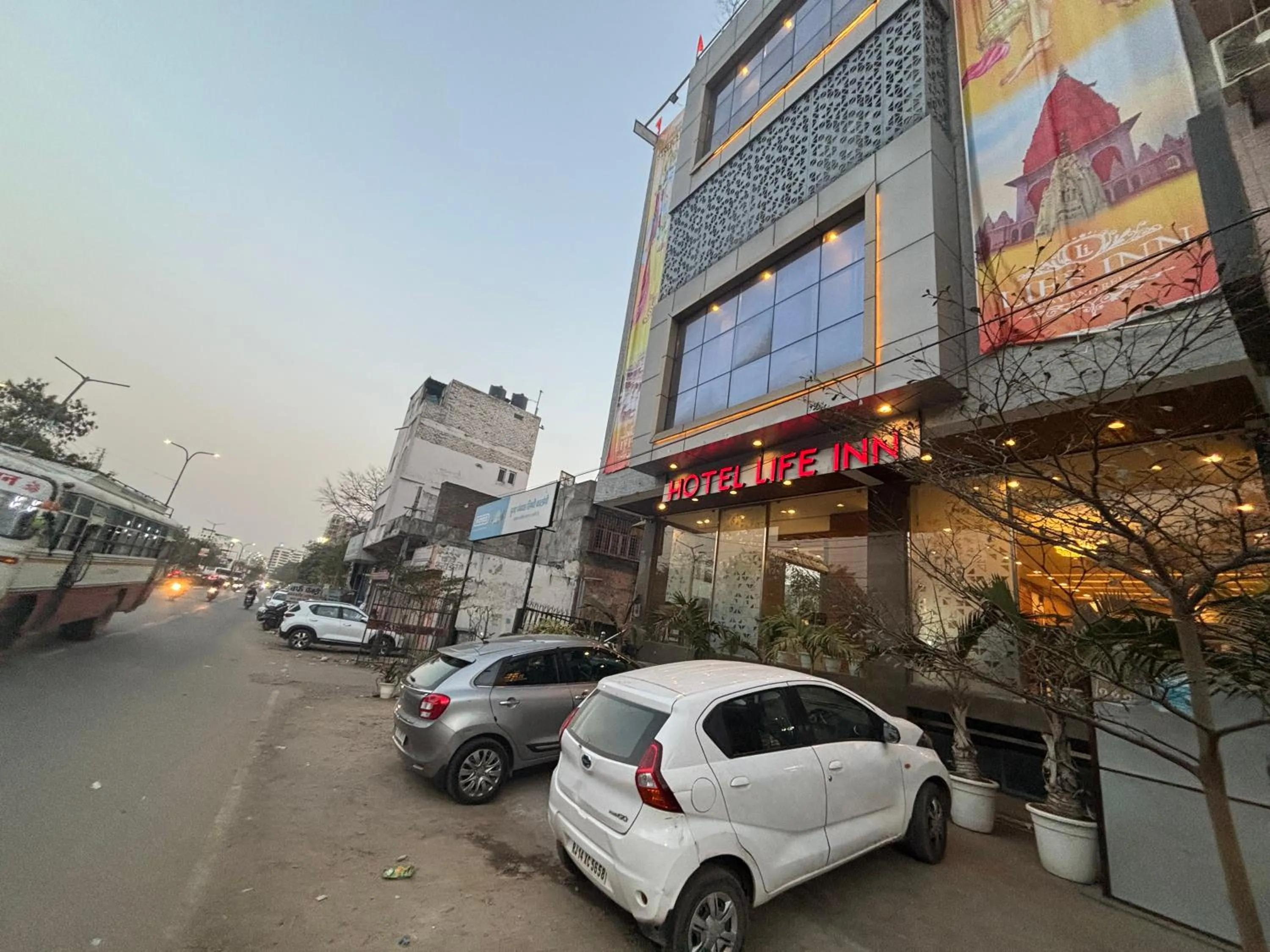 Property building in Hotel Life Inn