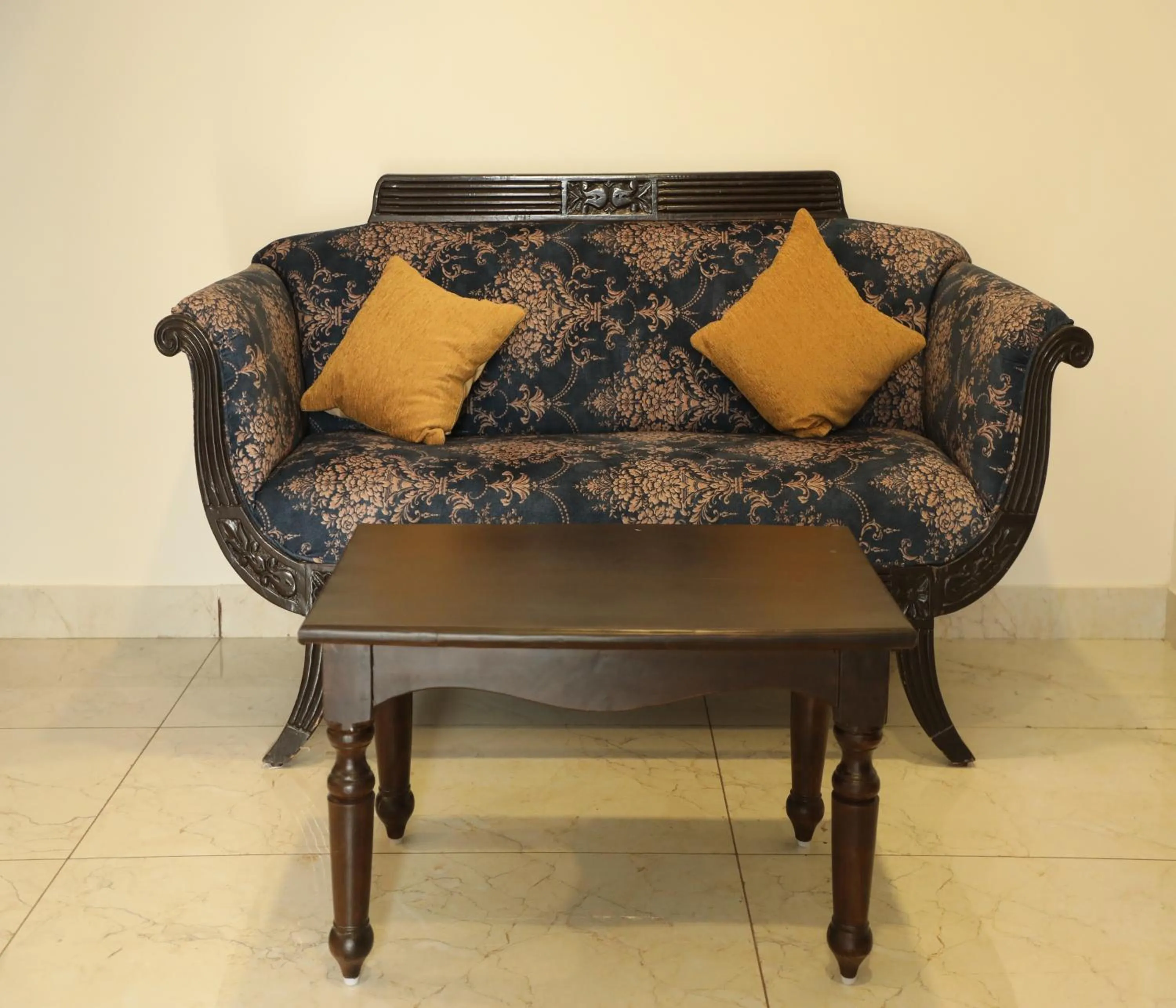 Seating area in Red Tullip MD Valley Resort and Spa