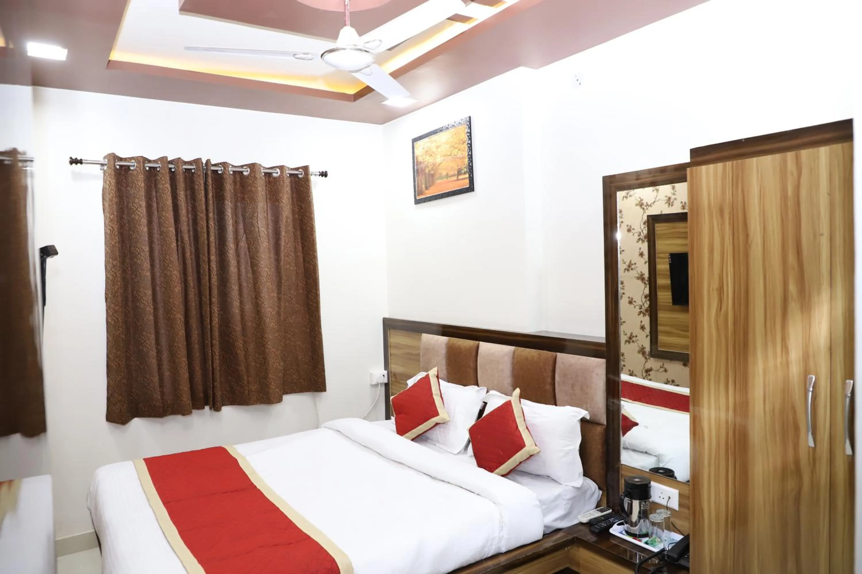 Photo of the whole room, Bed in HOTEL SHEEBA