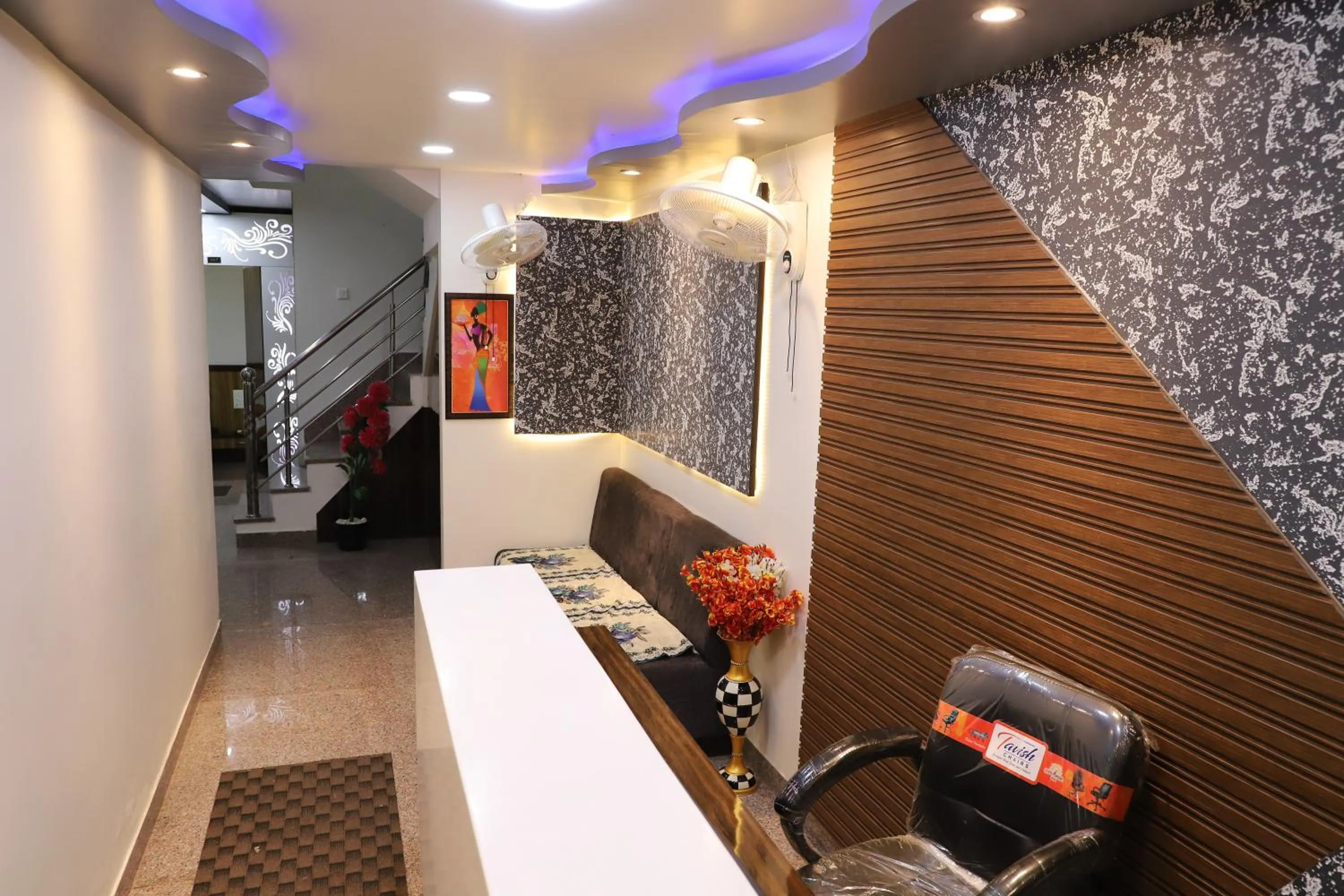 Lobby or reception in HOTEL SHEEBA