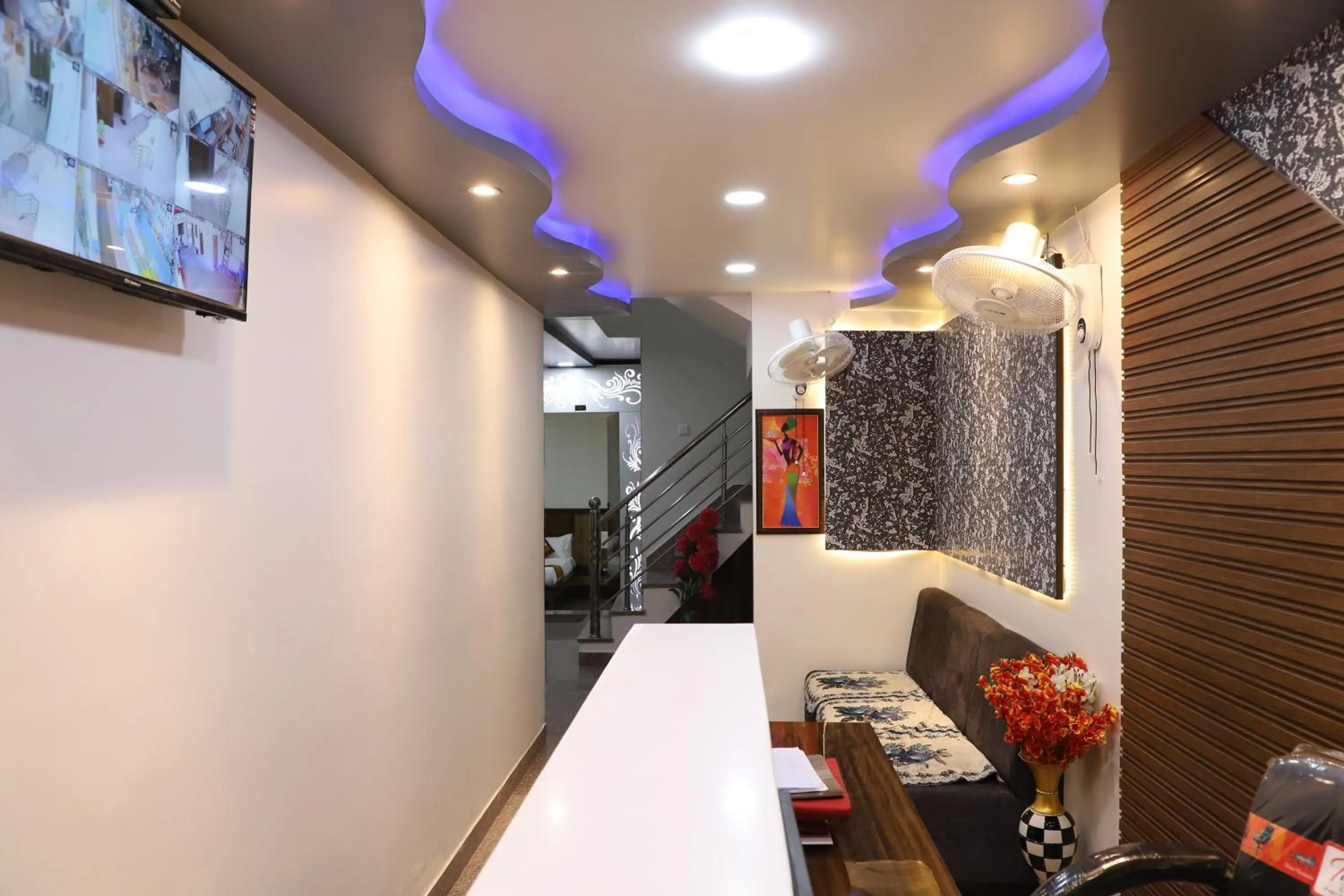 Lobby or reception in HOTEL SHEEBA