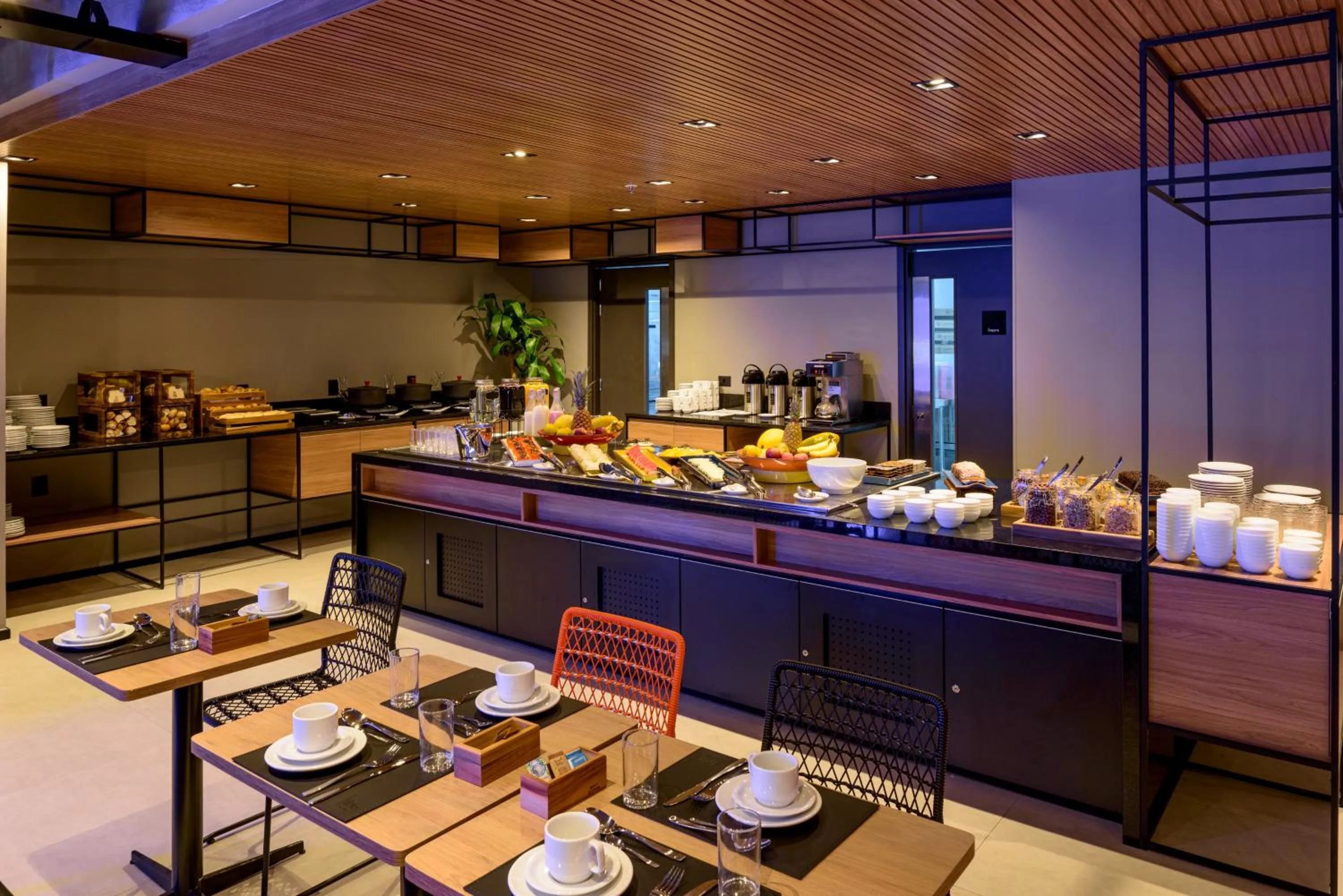 Food and drinks in Ibis Balneario Camboriu